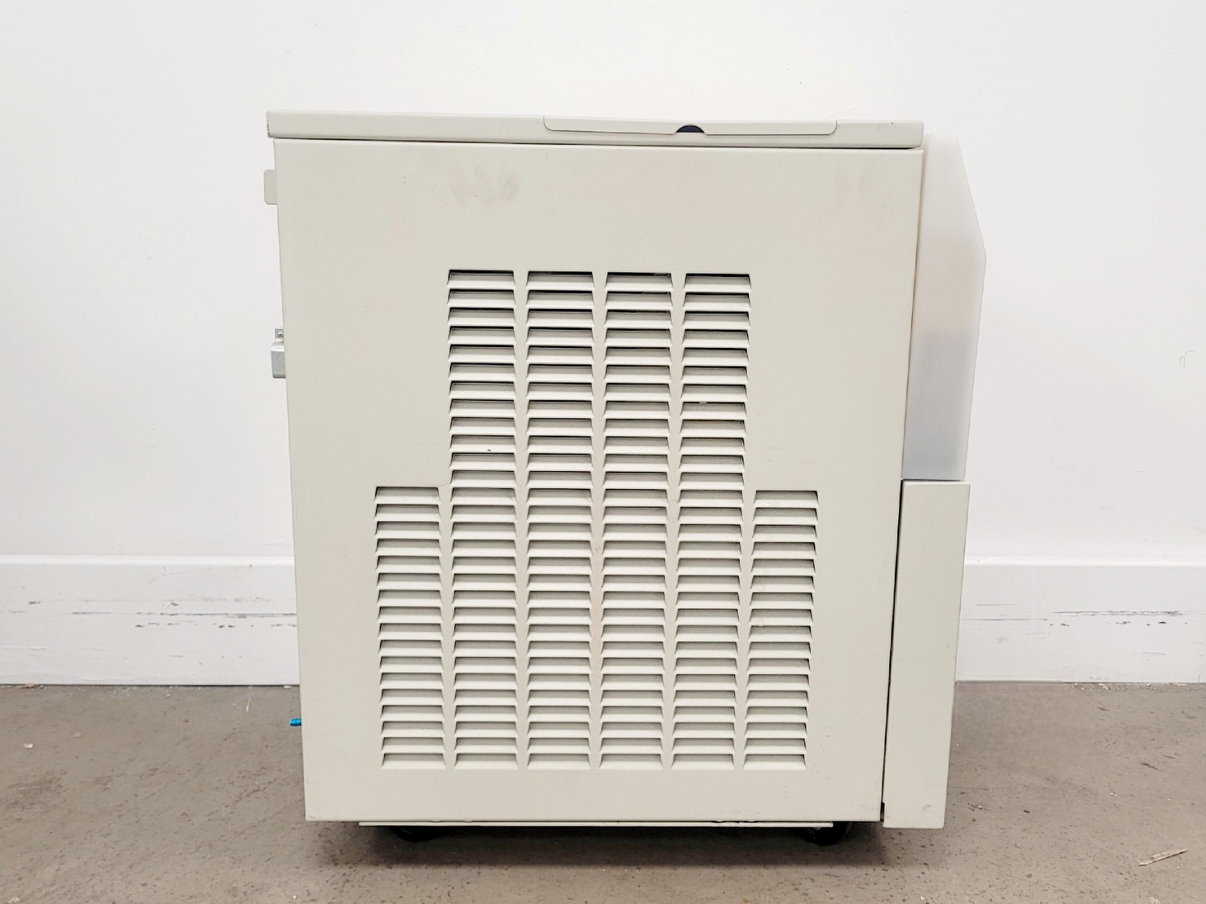 Image of Thermo Electron Neslab Merlin M33 Recirculating Chiller Lab