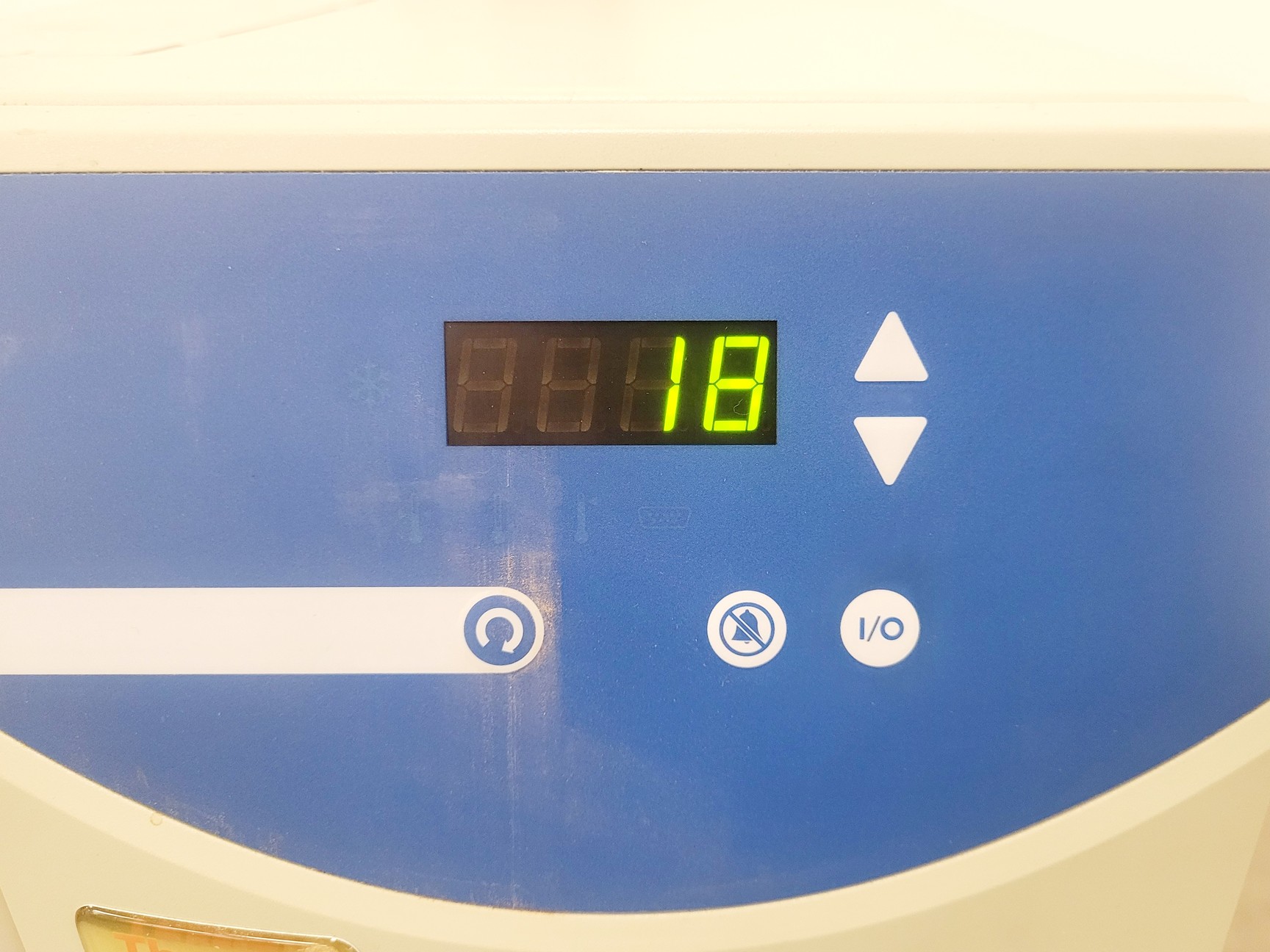 Image of Thermo Electron Neslab Merlin M33 Recirculating Chiller Lab