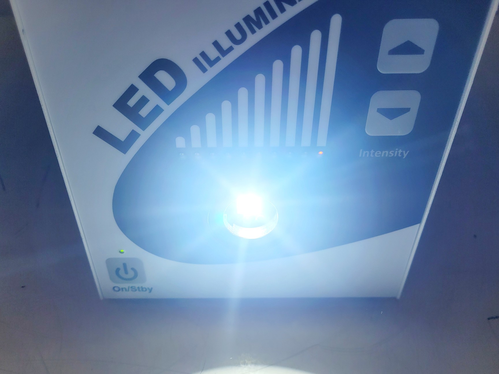 Image of Ushio 38000-M03-035 SugarCUBE Ultra LED Illuminator