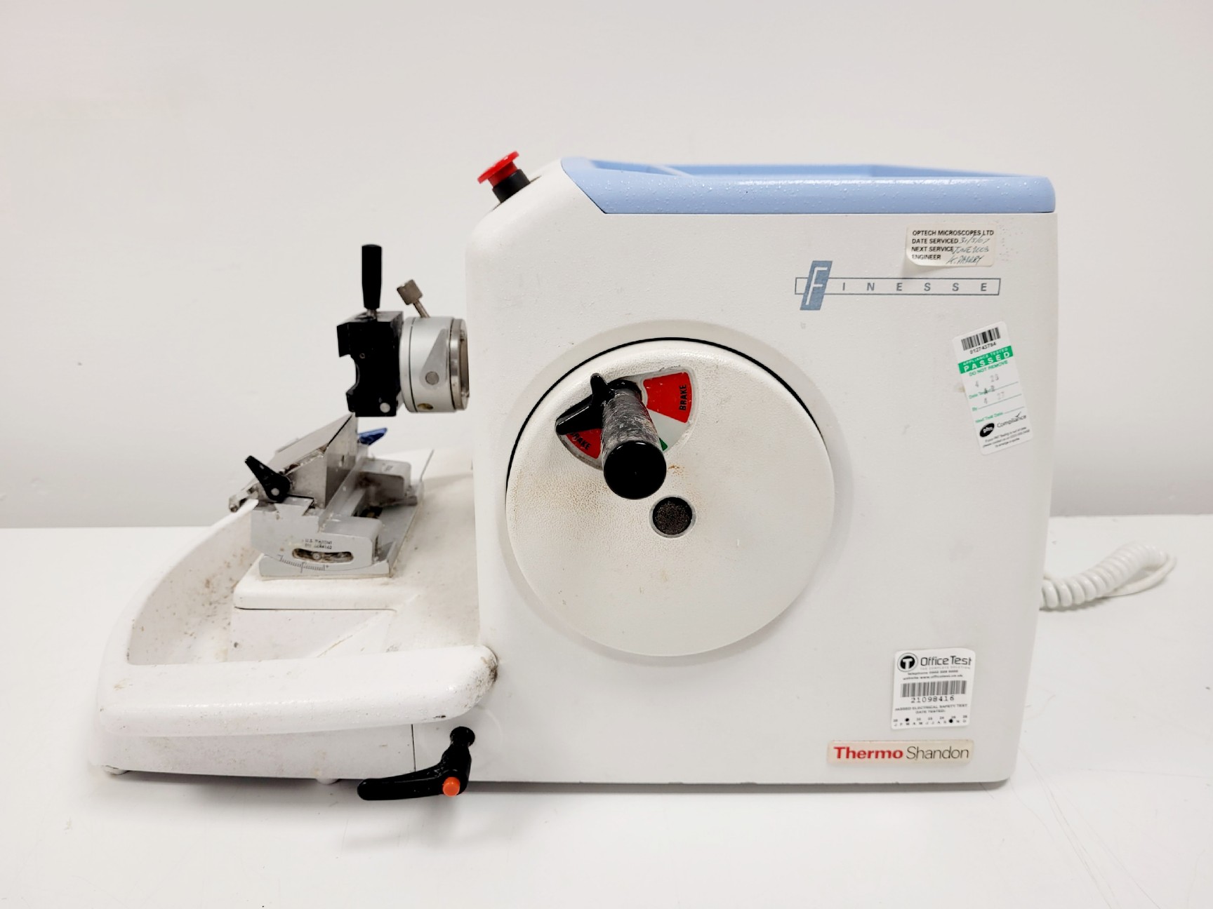 Image of Thermo Shandon Finesse Rotary Microtome