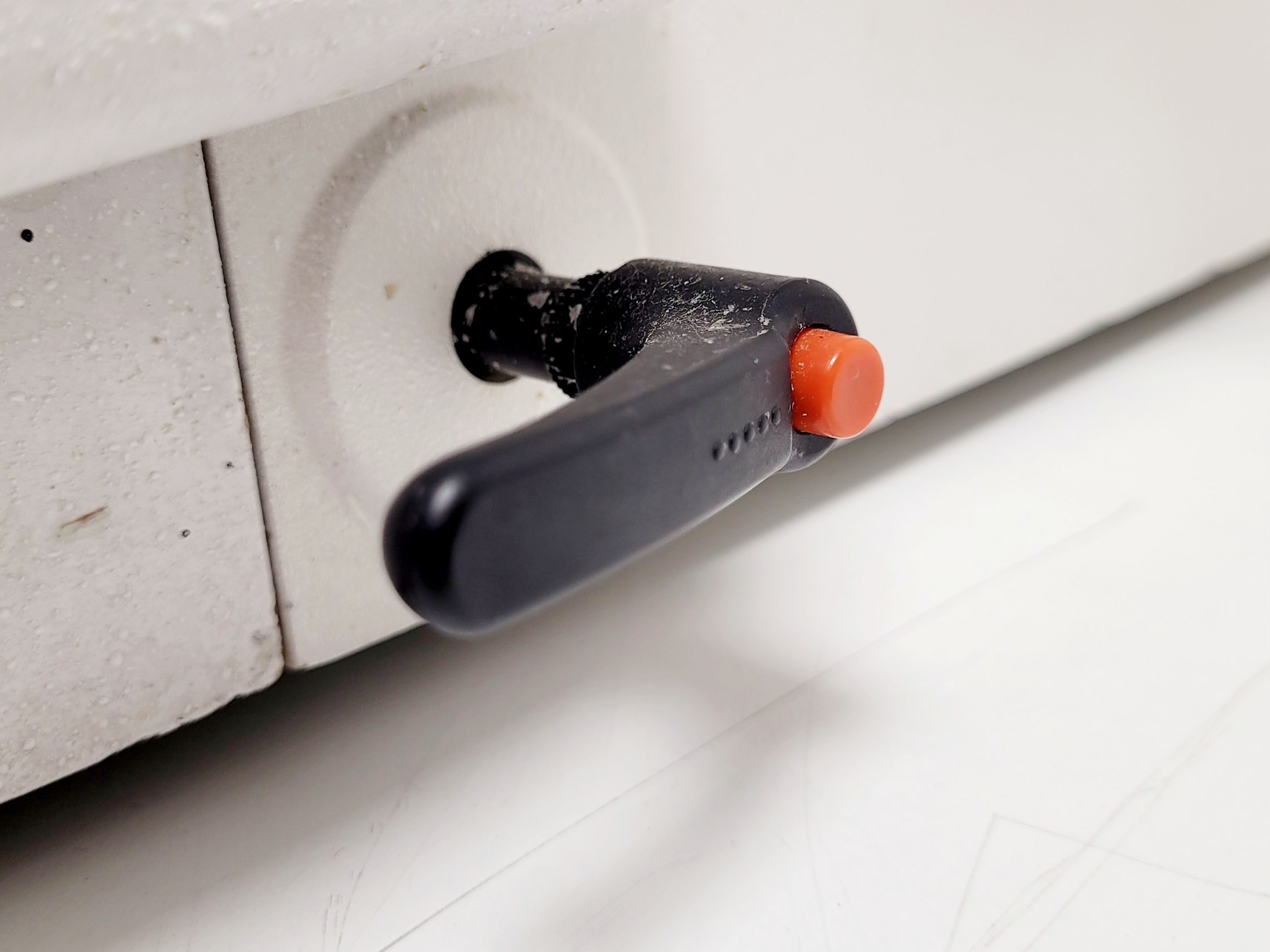 Image of Thermo Shandon Finesse Rotary Microtome