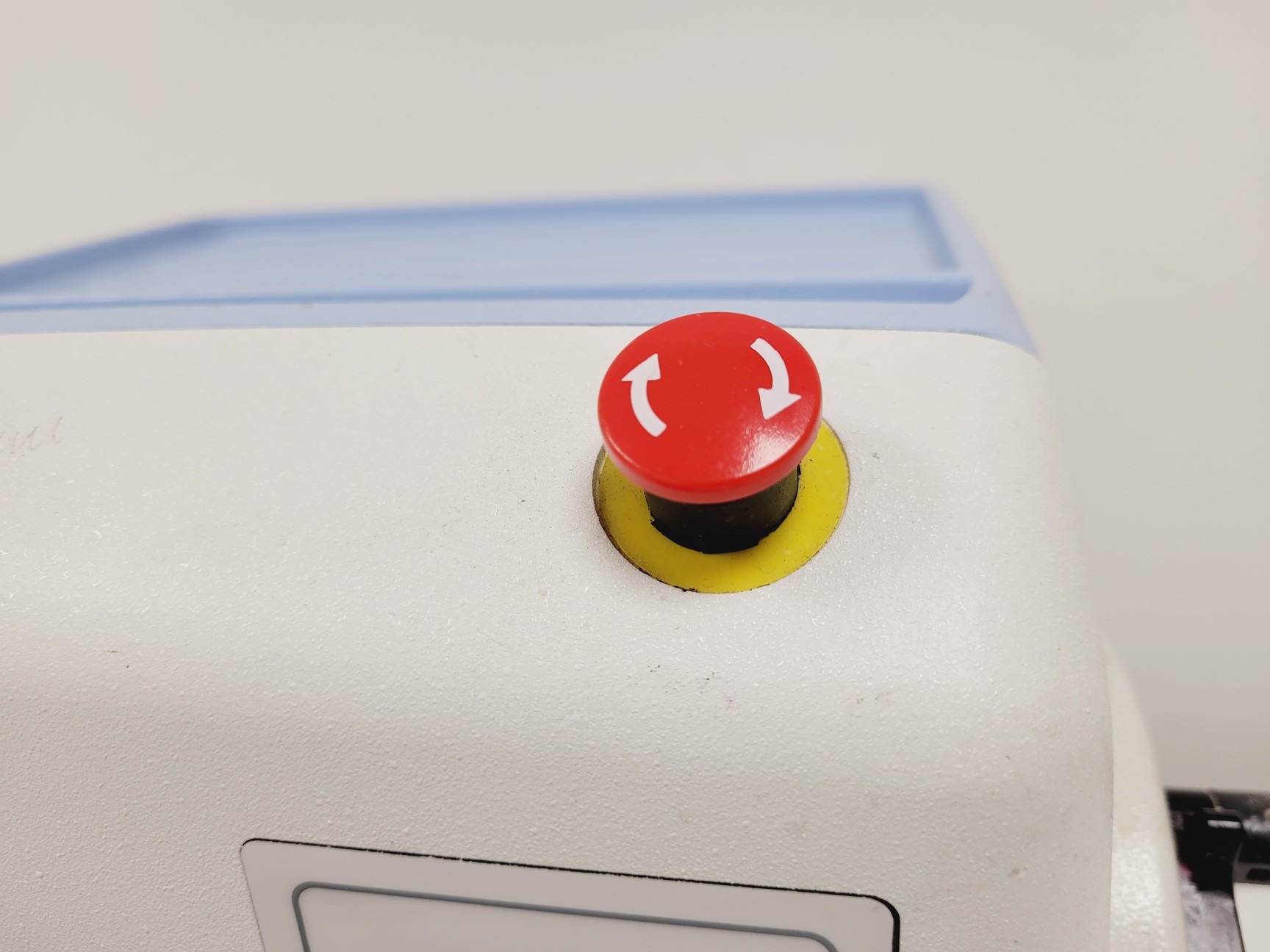 Image of Thermo Shandon Finesse Rotary Microtome
