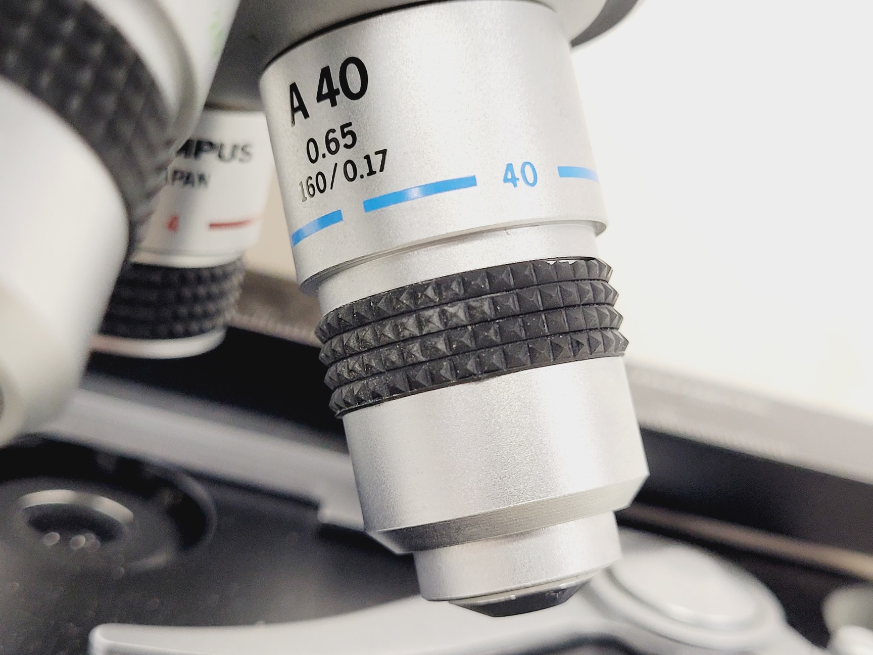 Image of Olympus CHT CH-2 Compound Microscope W/ 0.10/0.25/0.40/0.65 Objectives
