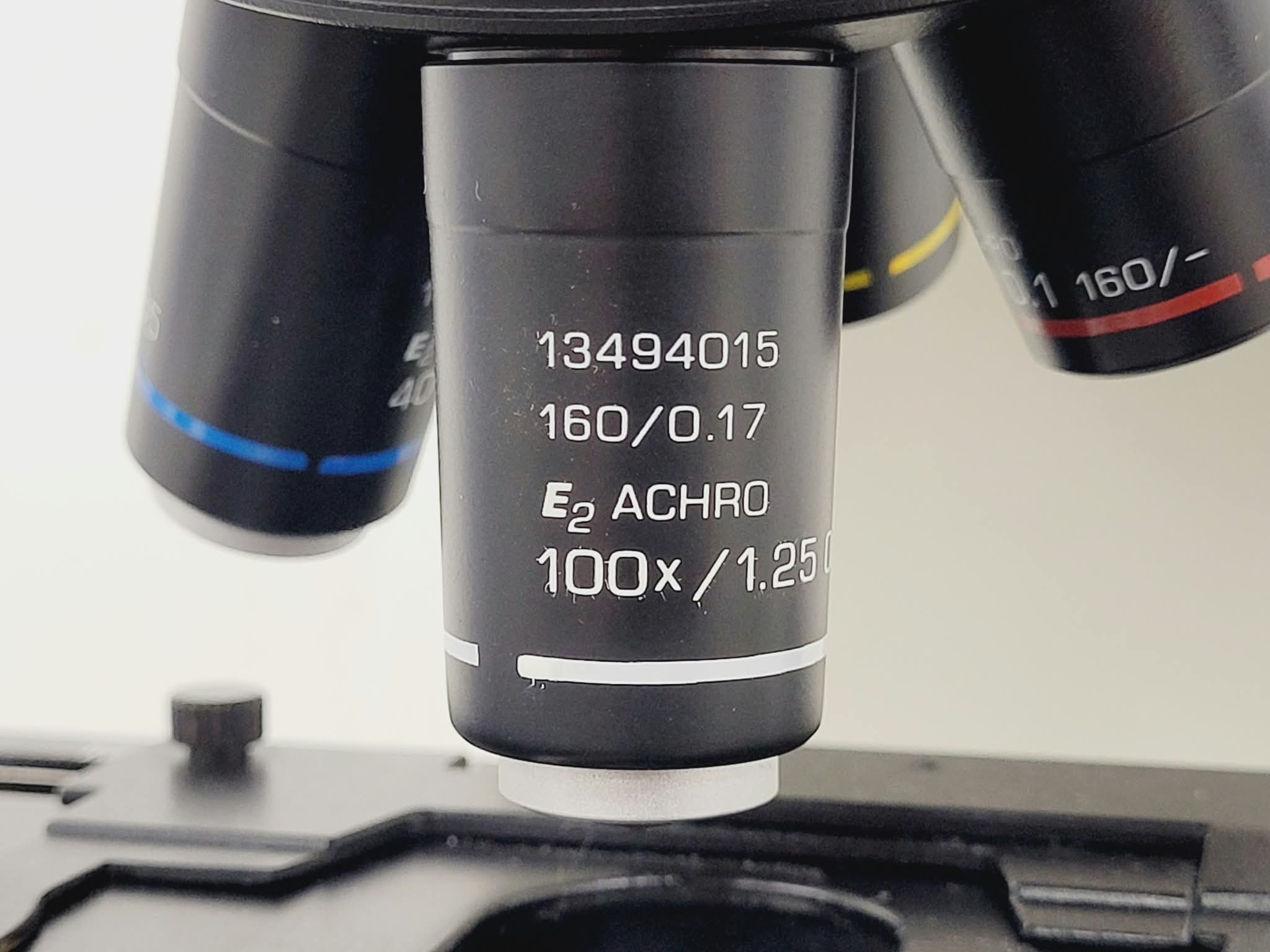Image of Leica CME Compound Microscope W/ 4x/10x/40x/100x Objectives