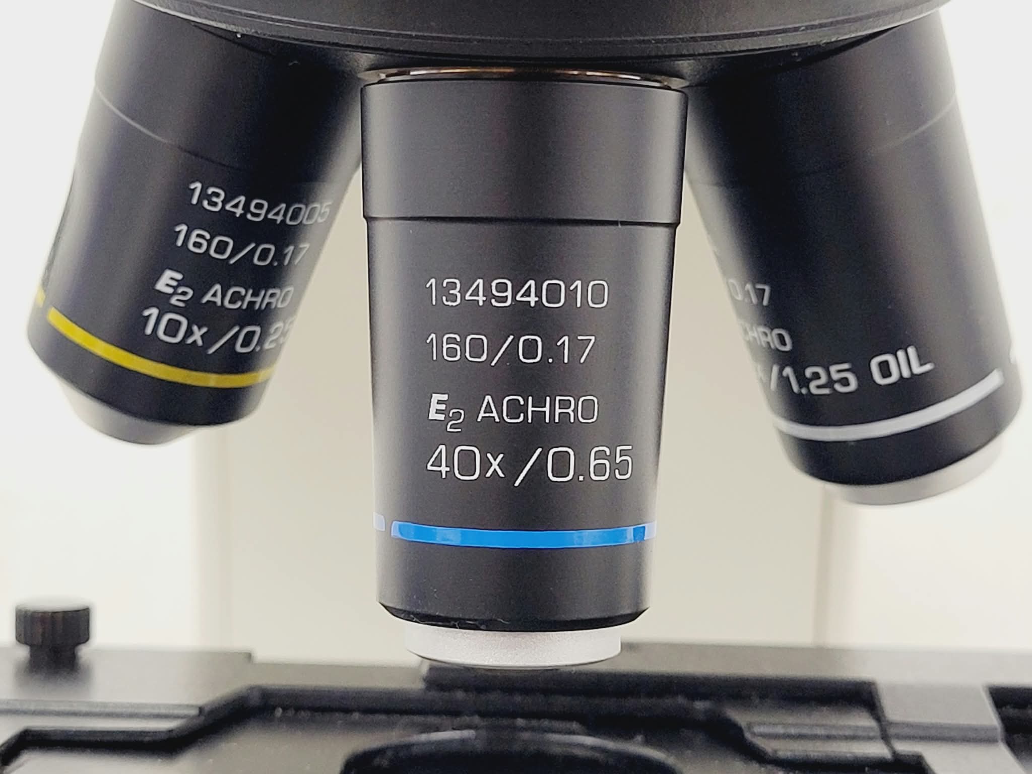 Image of Leica CME Compound Microscope W/ 4x/10x/40x/100x Objectives