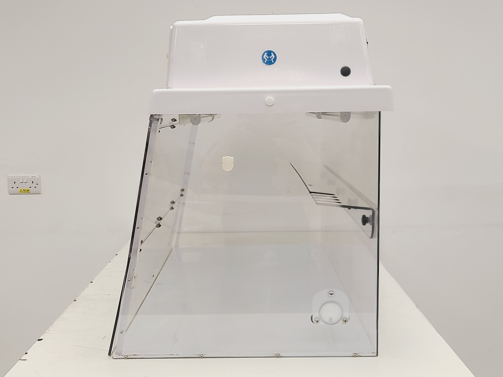 Image of Starlab AC648DBC AirClean 600 PCR Workstation Lab