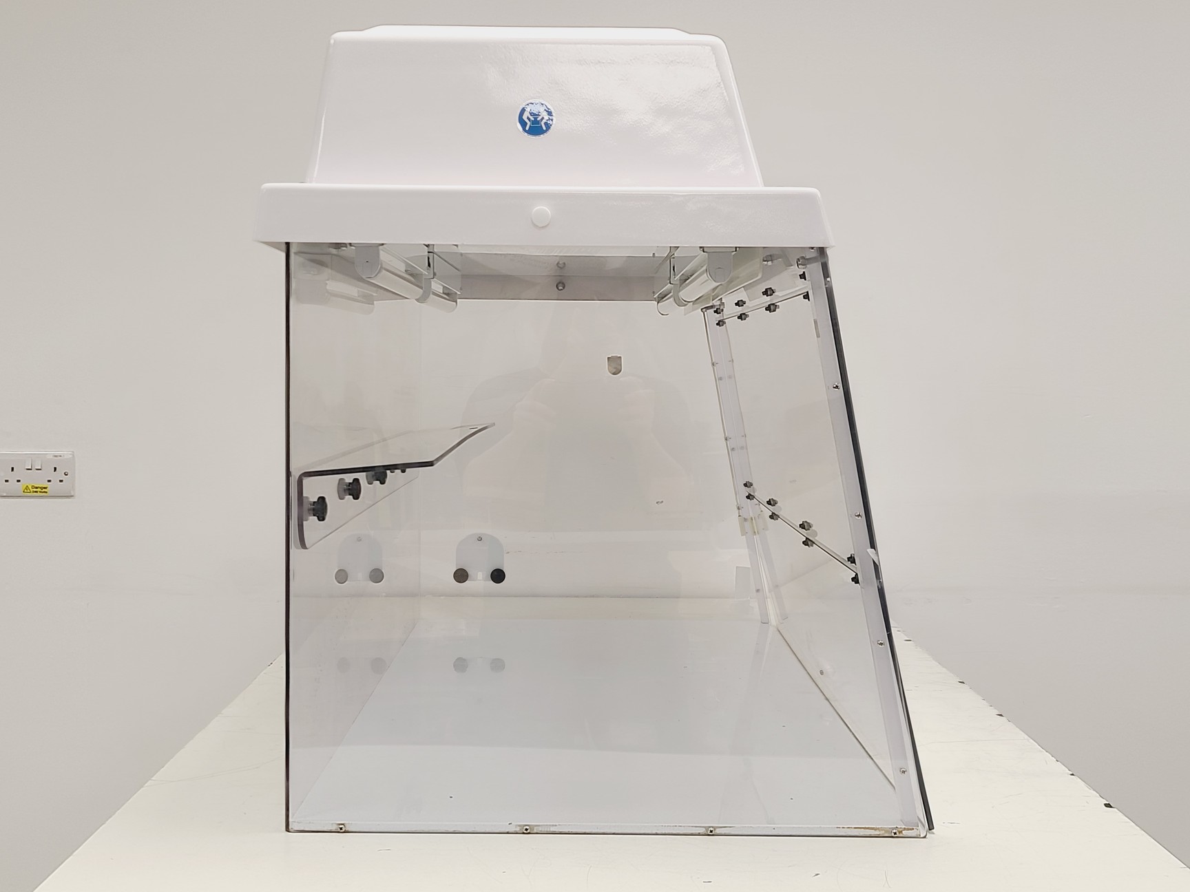 Image of Starlab AC648DBC AirClean 600 PCR Workstation Lab