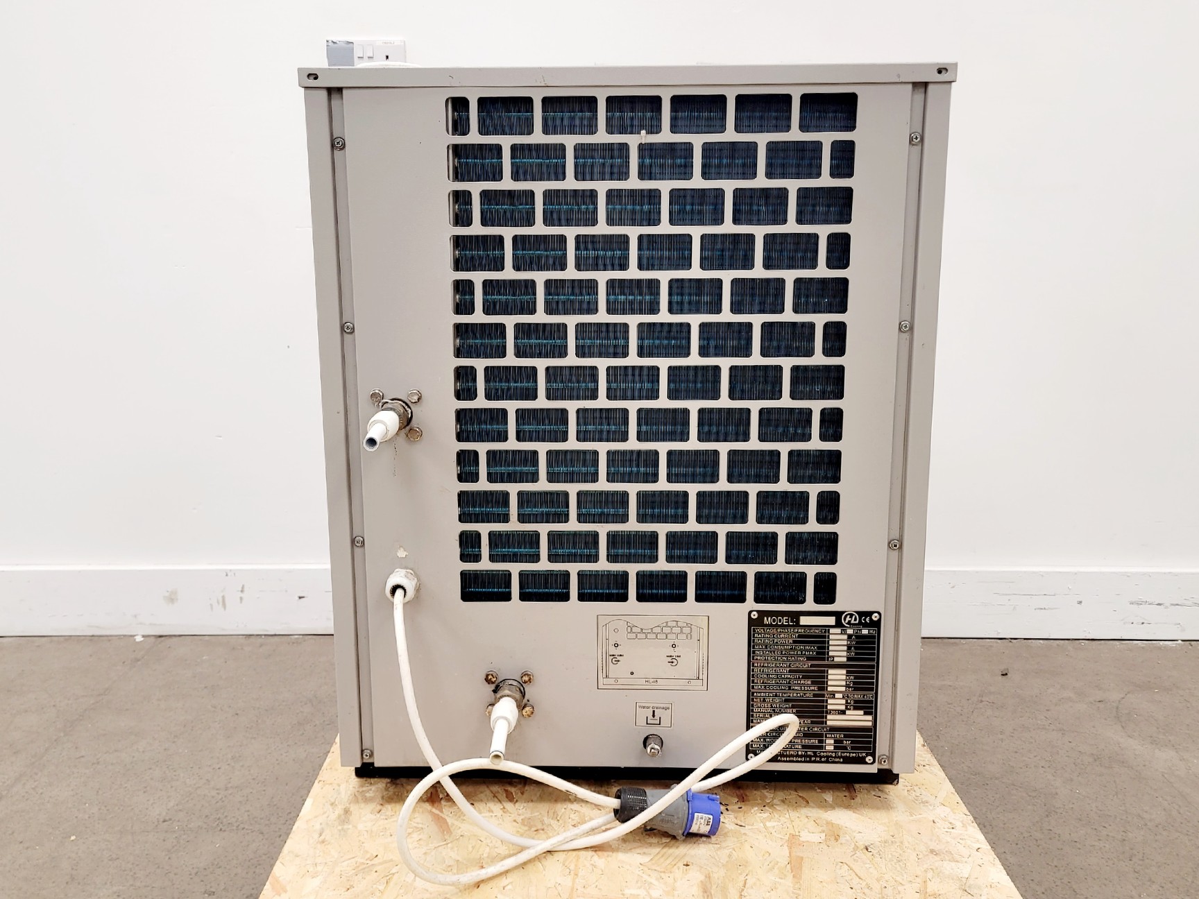Image of HL Cooling HL-i8 Industrial Air-cooled Water Chiller