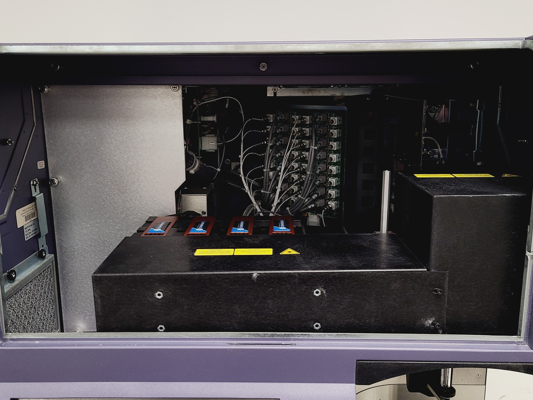 Image of BD LSRFortessa X-20 Special Order System W/ Facsflow Supply System