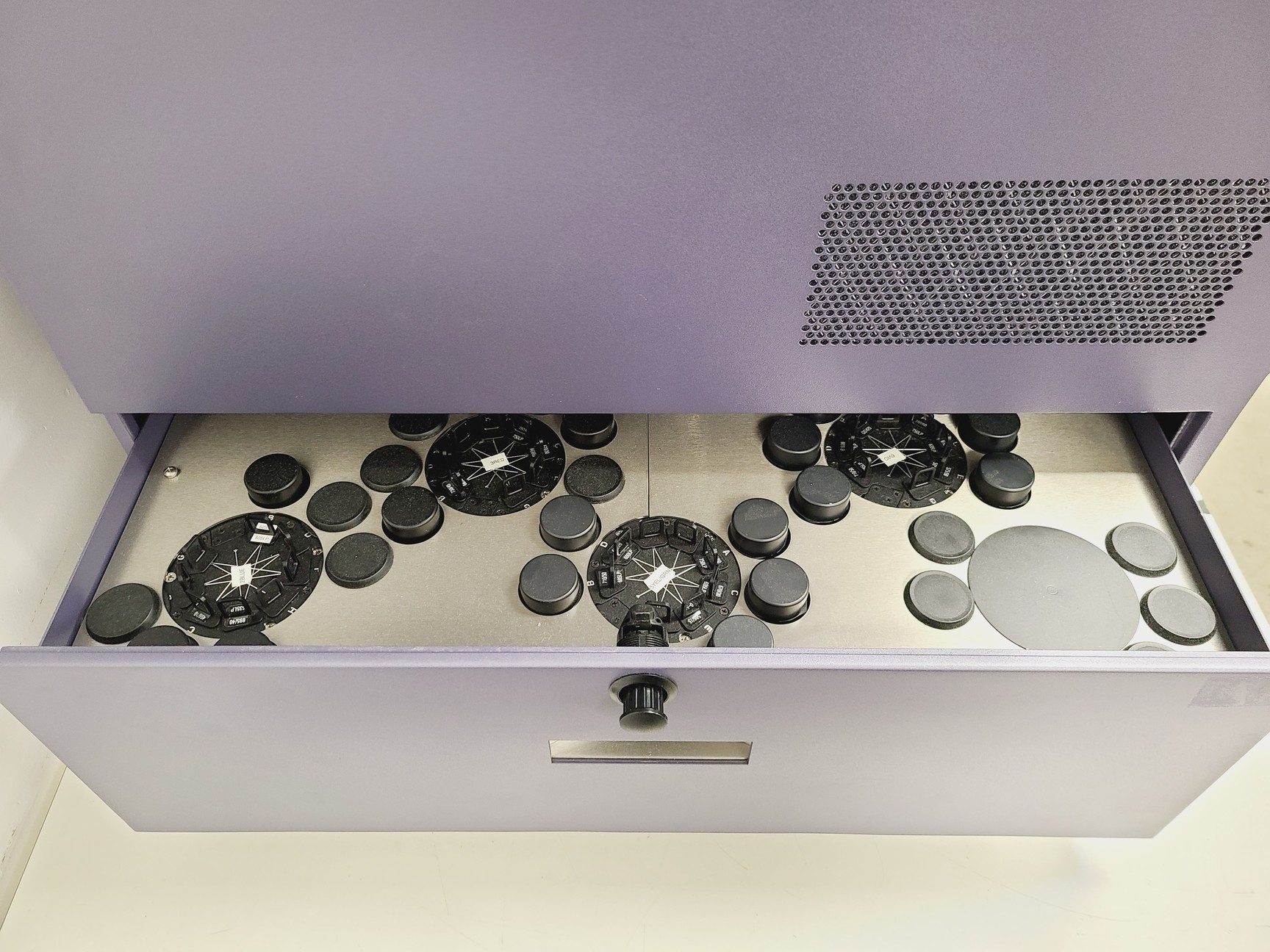 Image of BD LSRFortessa X-20 Special Order System W/ Facsflow Supply System