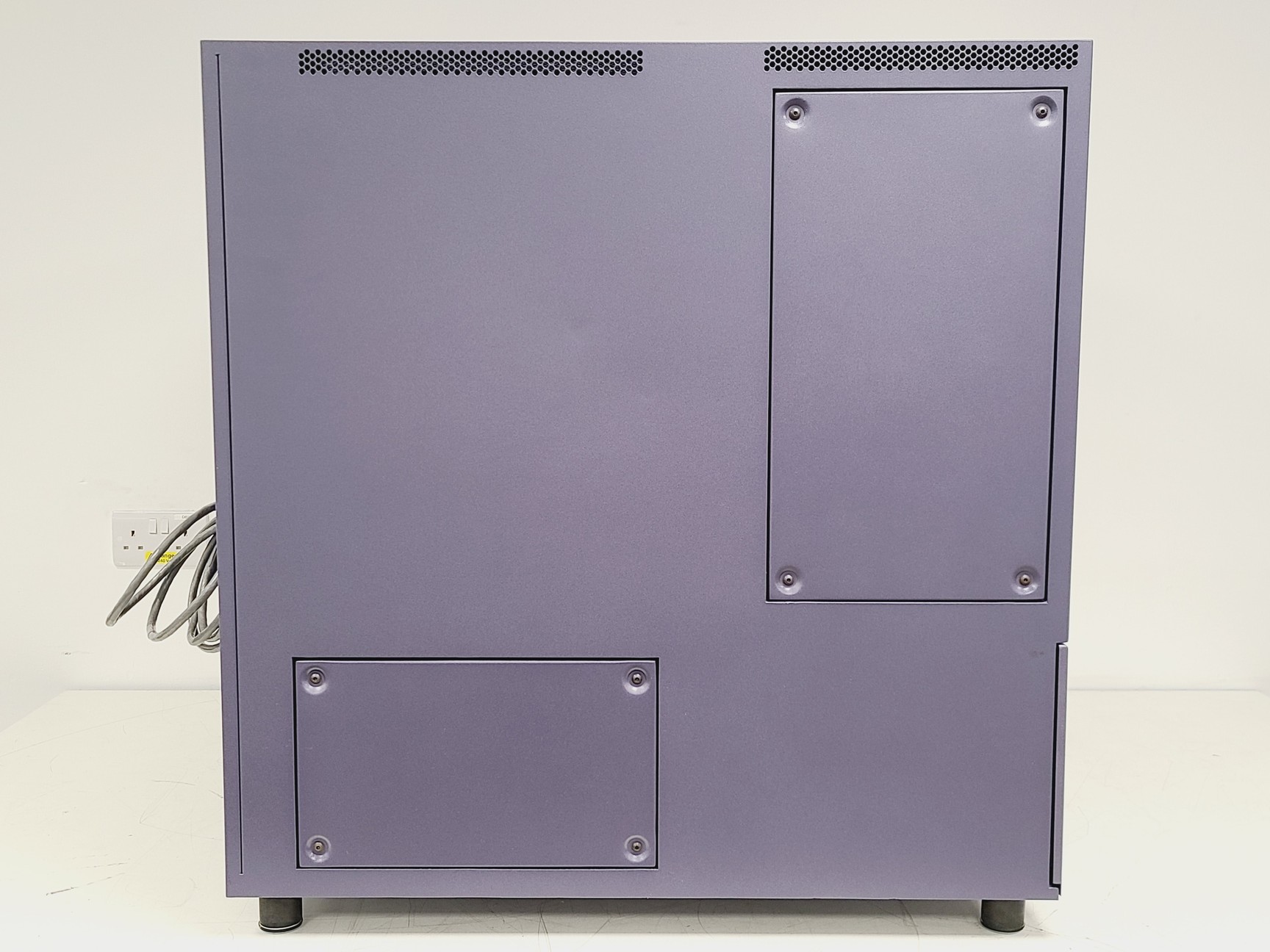 Image of BD LSRFortessa X-20 Special Order System W/ Facsflow Supply System