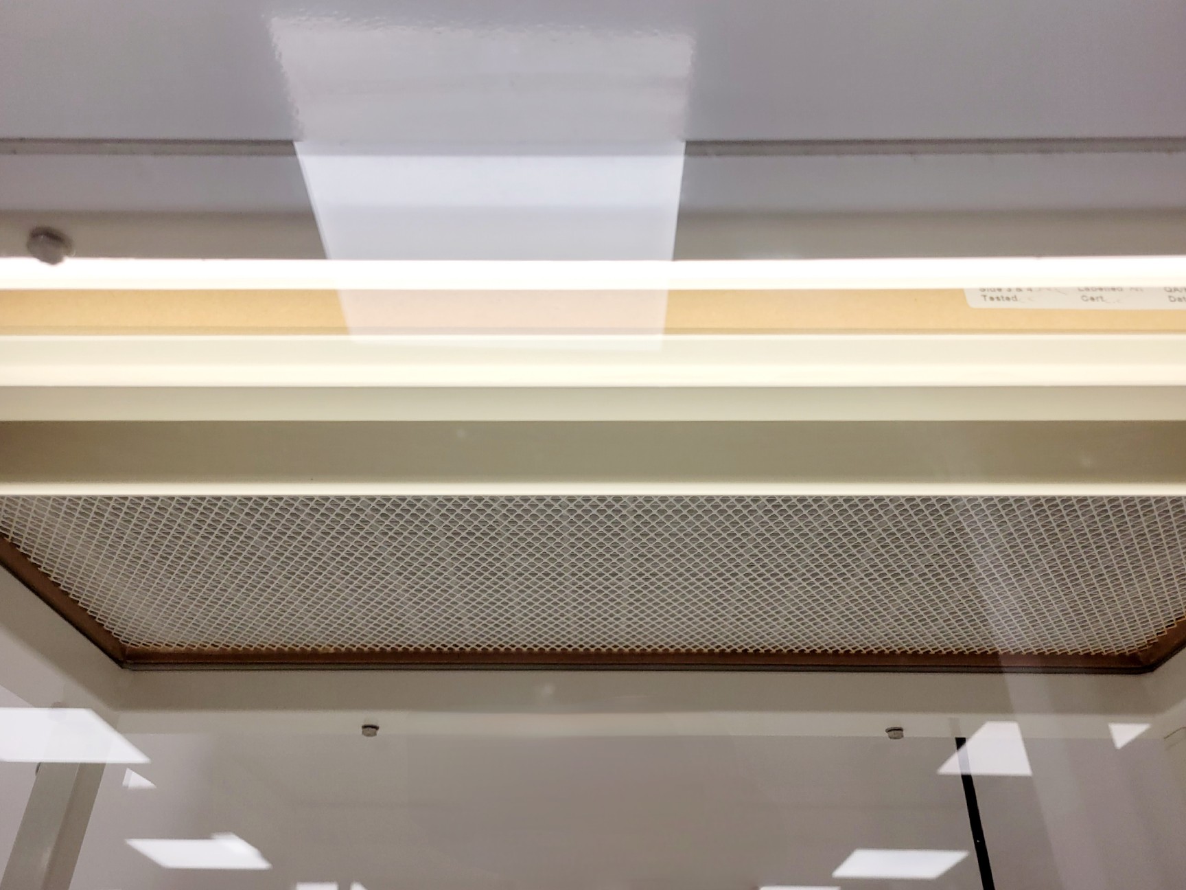 Image of Monmouth Scientific VLF650E Circulaire VLF 50 Benchtop Laminair Flow Cabinet