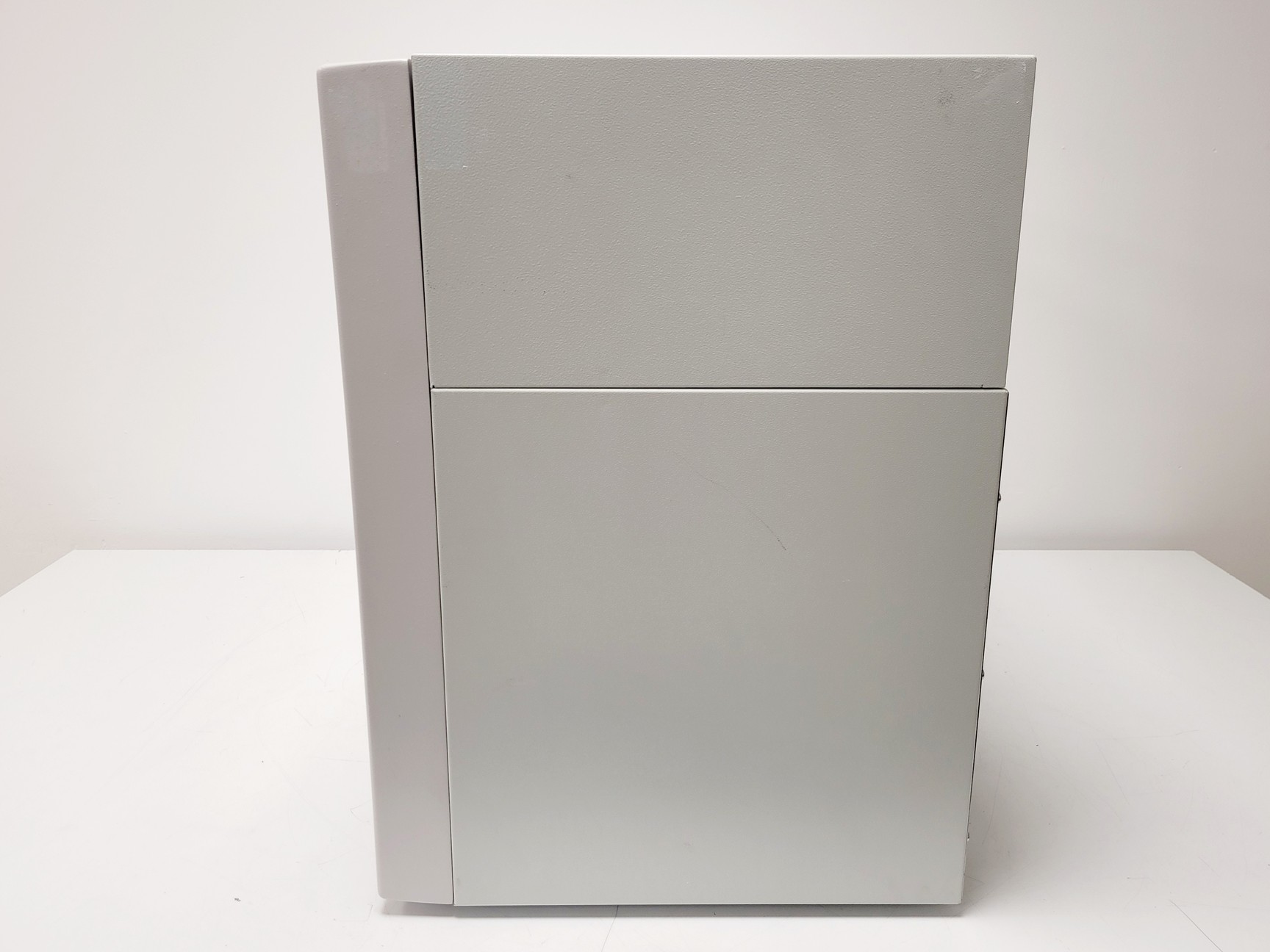 Image of Syngene Multigenius Bio Imaging System W/ PC & Software Lab