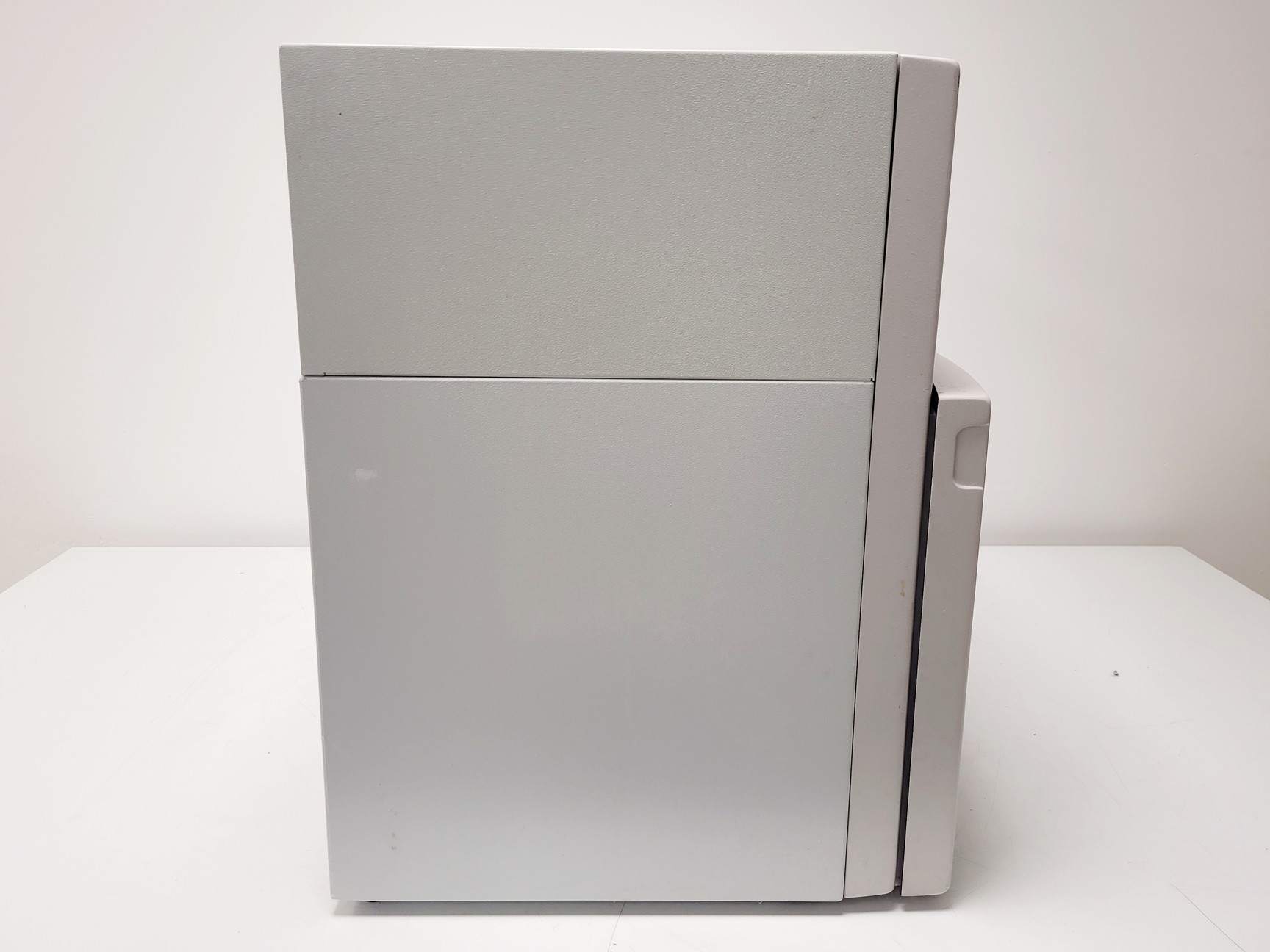 Image of Syngene Multigenius Bio Imaging System W/ PC & Software Lab