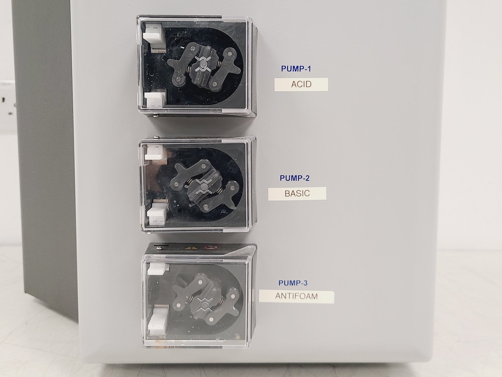 Image of New Brunswick BF115-3941102 BioFlo/CelliGen 115 Bioreactor W/ 14L Vessel 