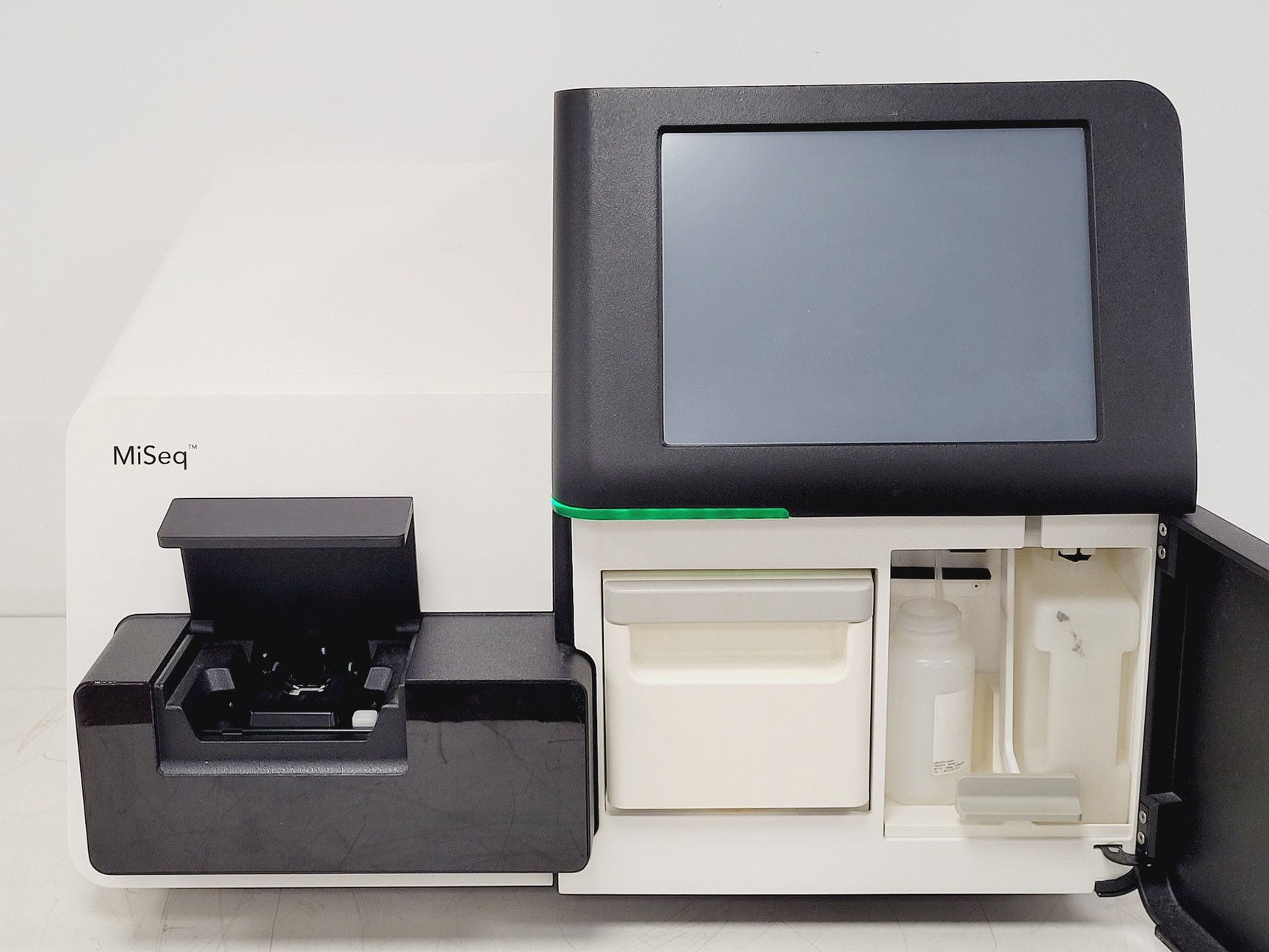 Image of Illumina MiSeq DNA Sequencer System Lab