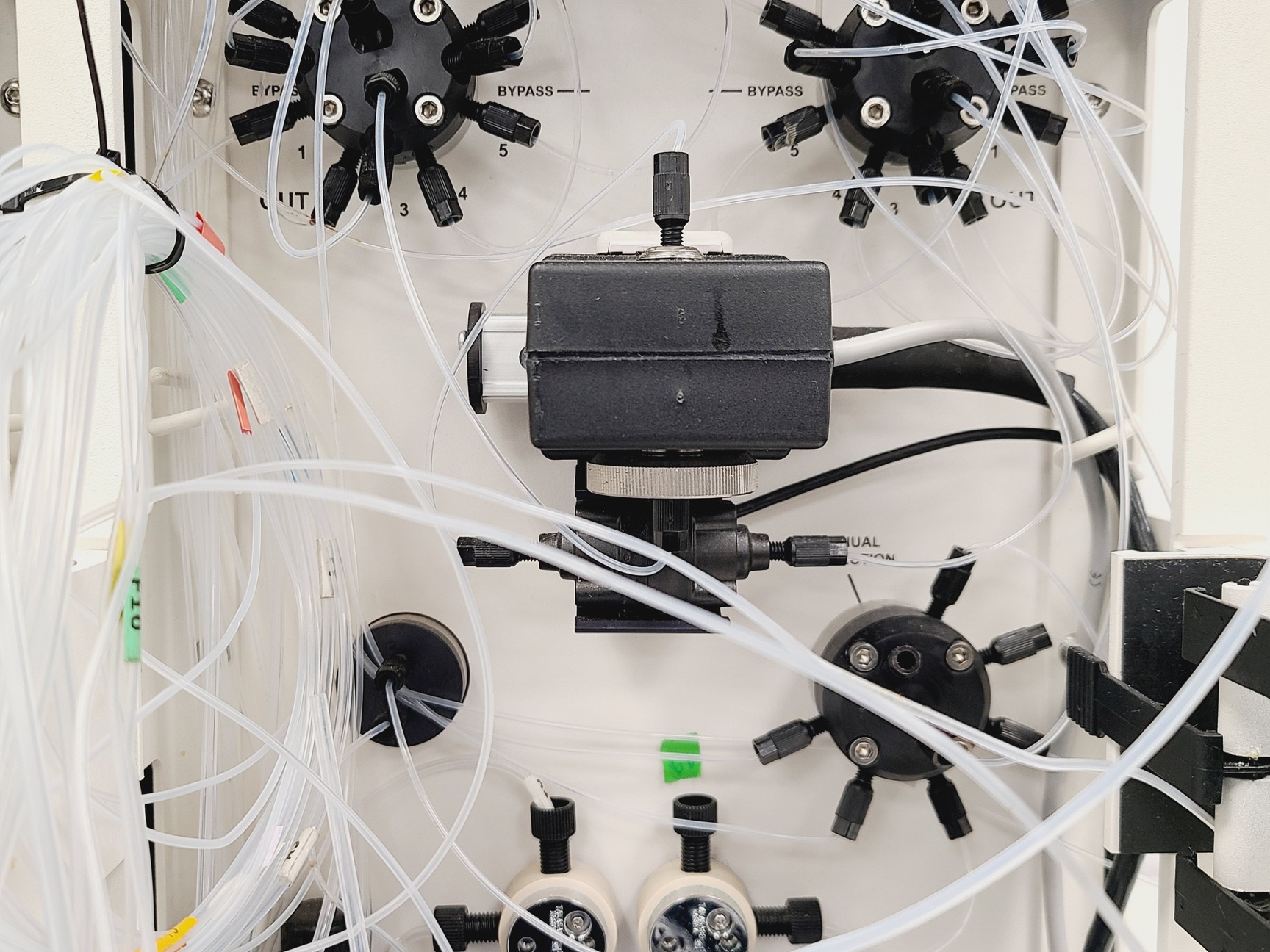 Image of GE Healthcare ÄKTAxpress Twin Two Module System FPLC Chromatography Lab