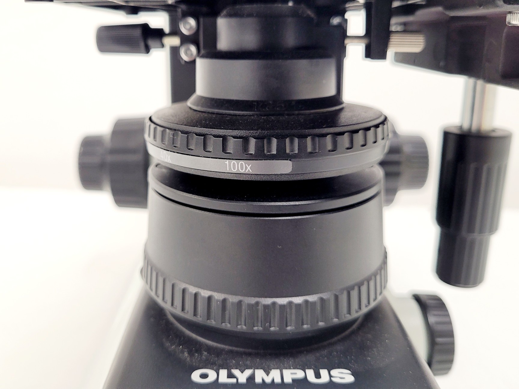 Image of Olympus CX21FS1 Compound Microscope W/ 4x/10x/40x/100x Objectives