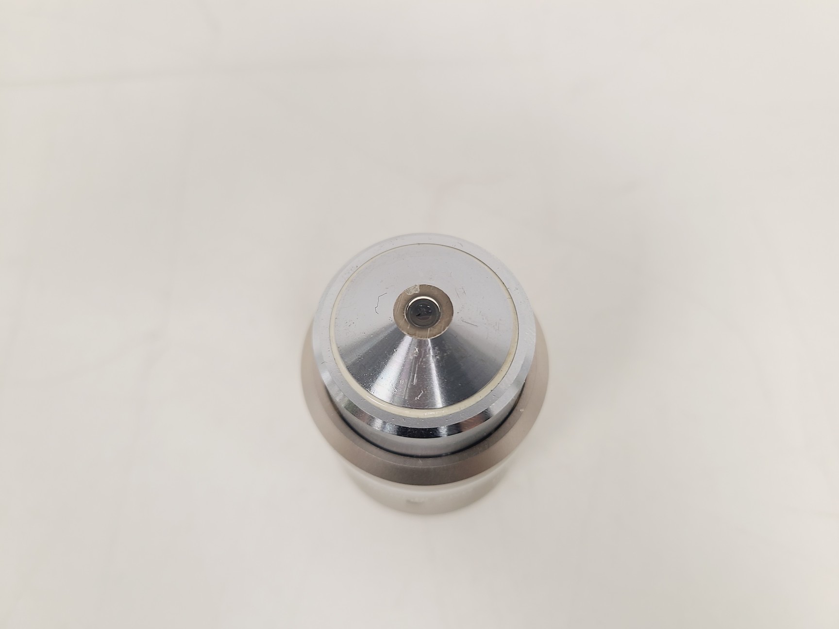 Image of Nikon Plan Apo VC 100x/1.40 Oil DIC N2 Objective