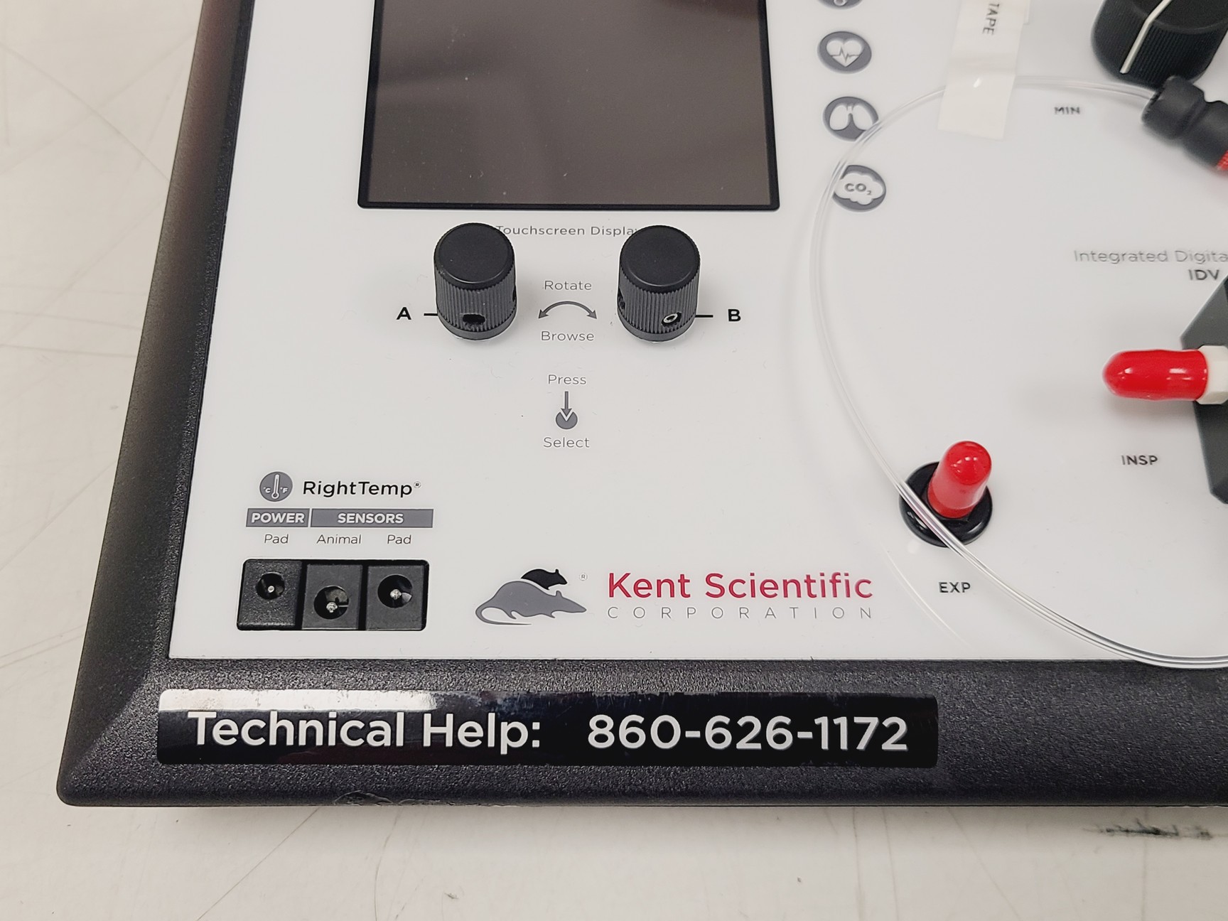Image of Kent Scientific SomnoSuite Low-Flow Portable Anaesthesia System w/ Accessories