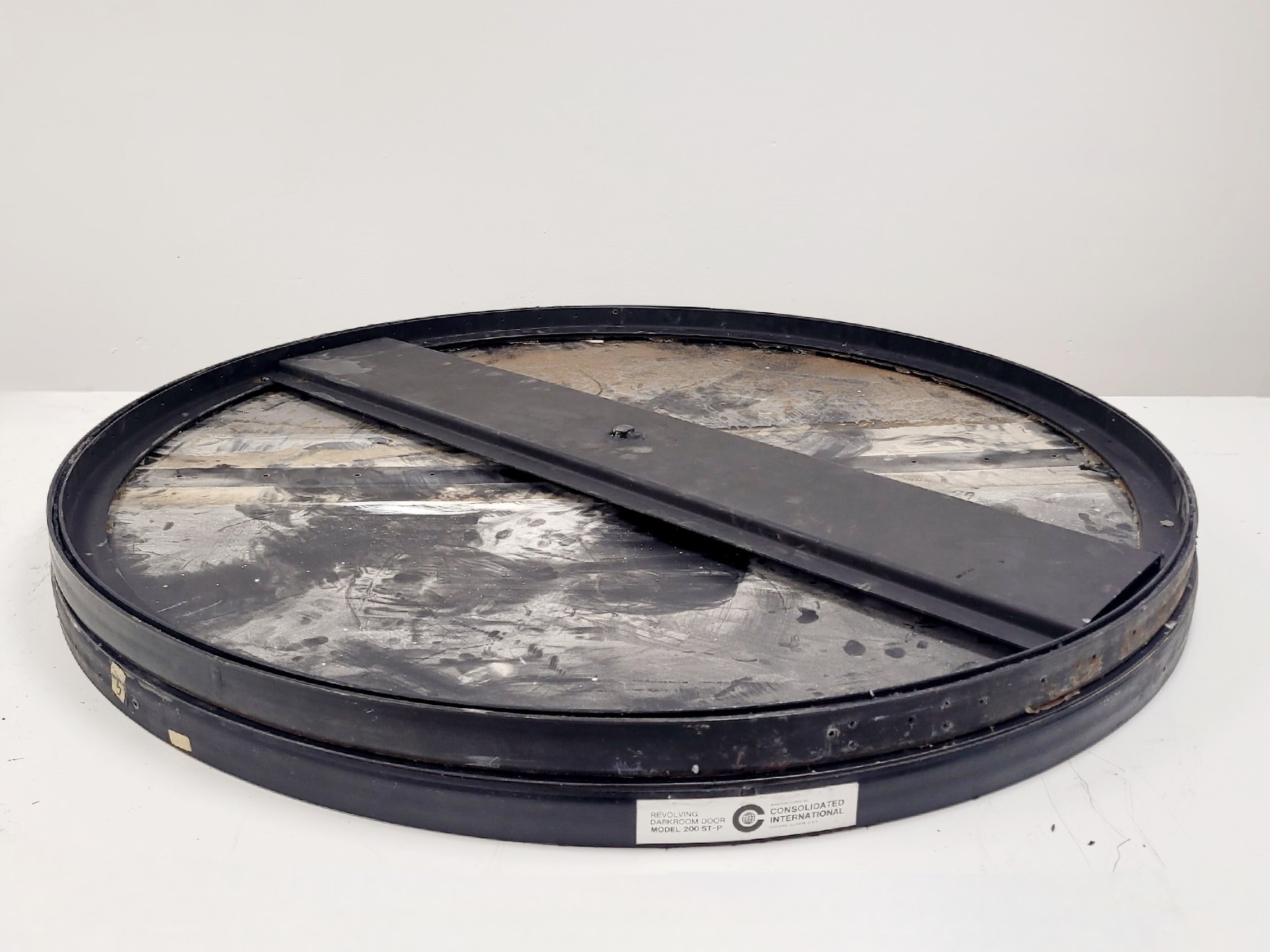 Image of Consolidated International 200 ST-P Revolving Dark Room Door Film Photography