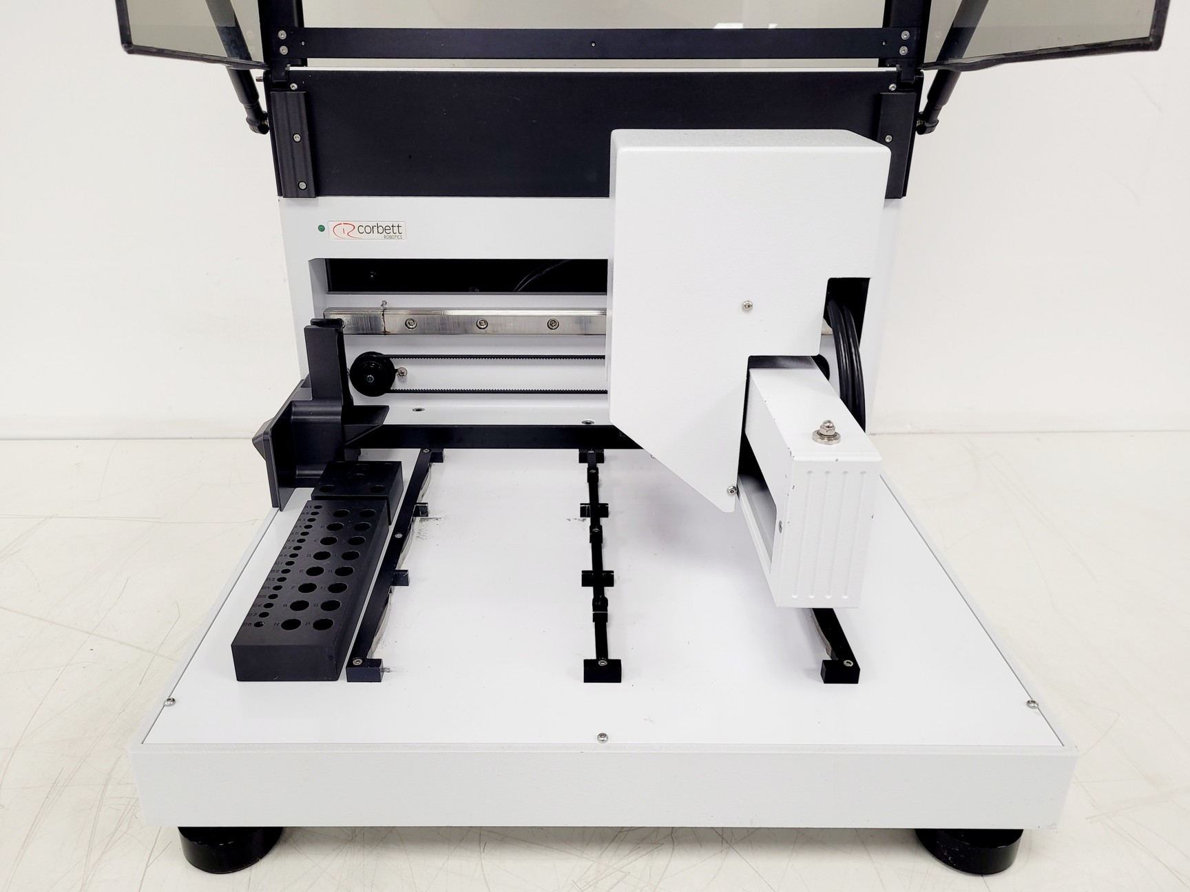 Image of Corbett Robotics CAS1200 Automated PCR system Lab