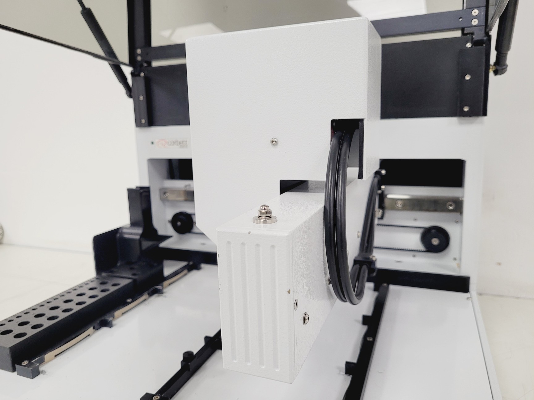 Image of Corbett Robotics CAS1200 Automated PCR system Lab