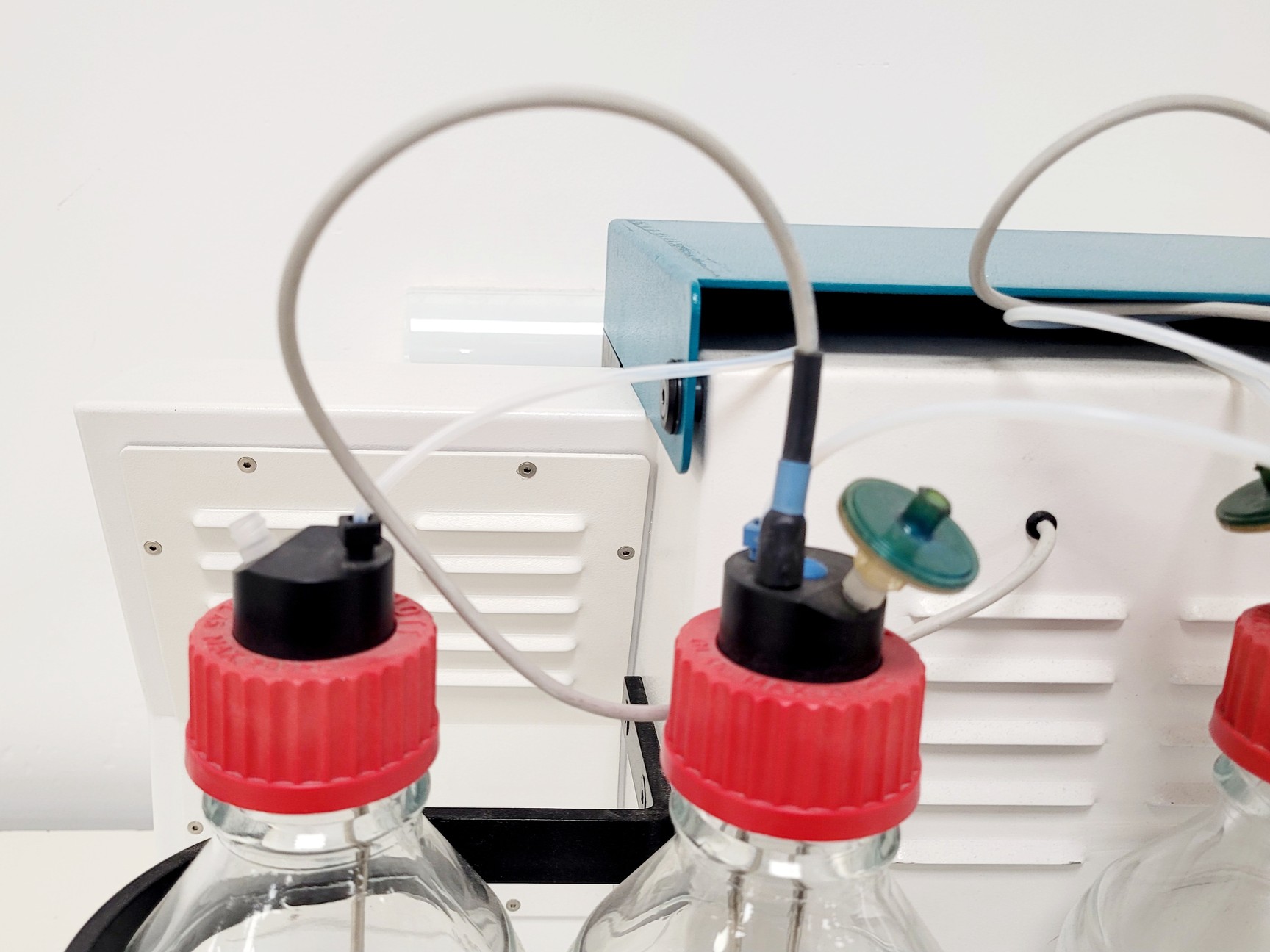 Image of Miltenyi Biotec autoMACS Cell Separator Model 003 with 4 x 1000mL Bottles Lab