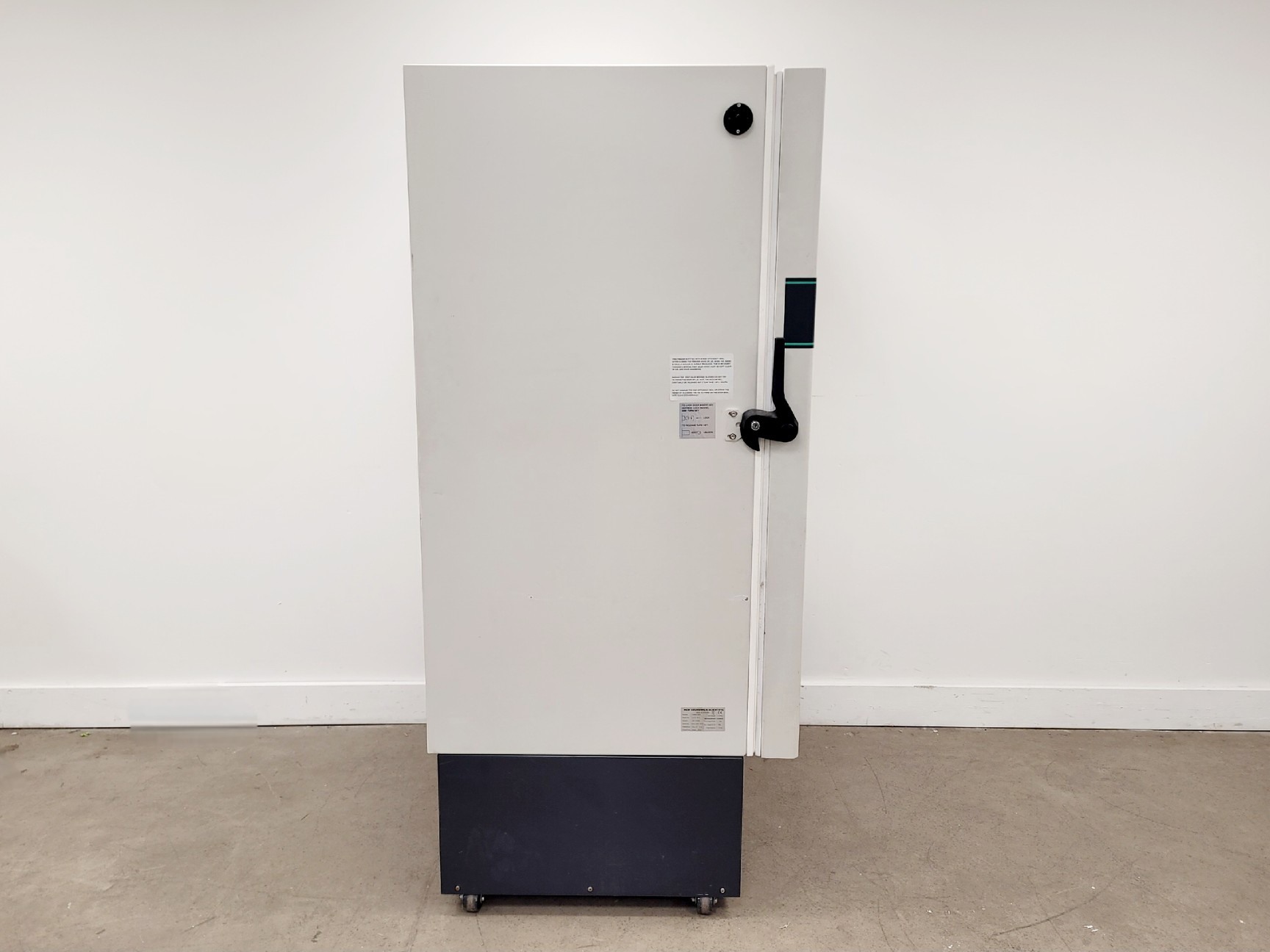 Image of New Brunswick Scientific ULT Freezer Model-U725 -86 G Lab