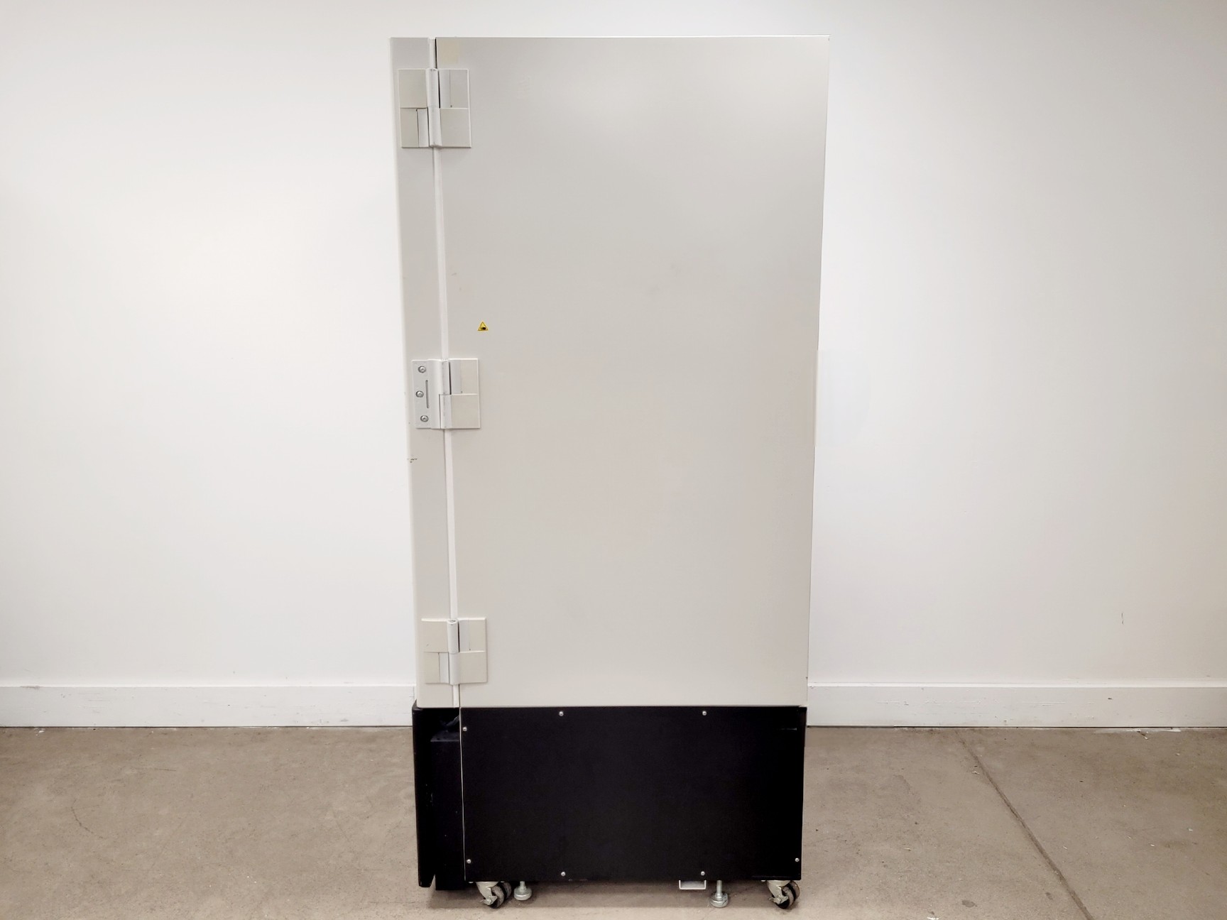 Image of Thermo Scientific TSX Series V Drive TSX400V Ultra Low Freezer Lab