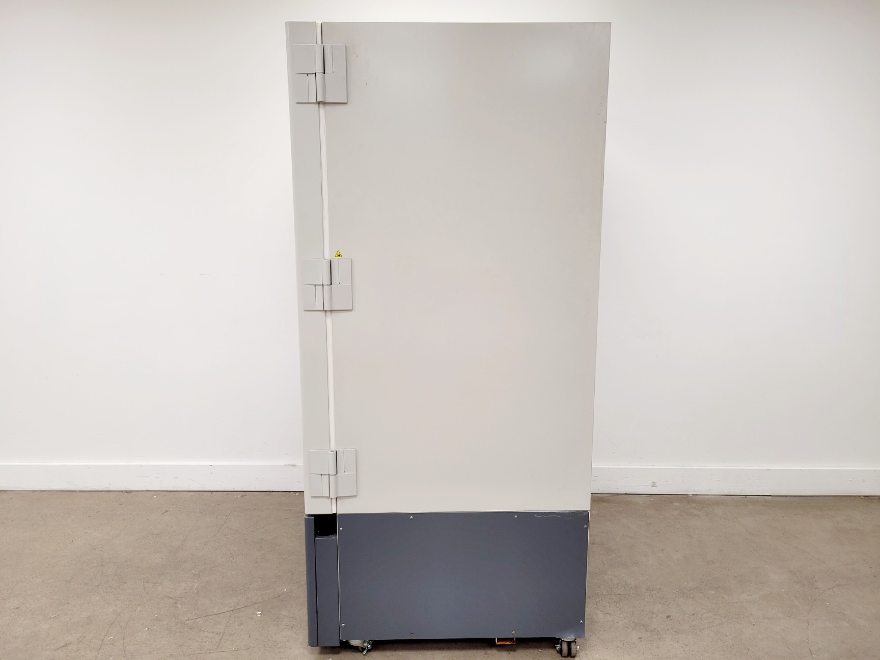 Image of Thermo Scientific Ultra Low Freezer Model UXF70086V63 Ultra Low Freezer