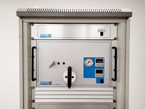 Thumbnail image of Signal Instruments Gas Analyser System w/ 361 Prefilter & 4000 VM NOX Analyser