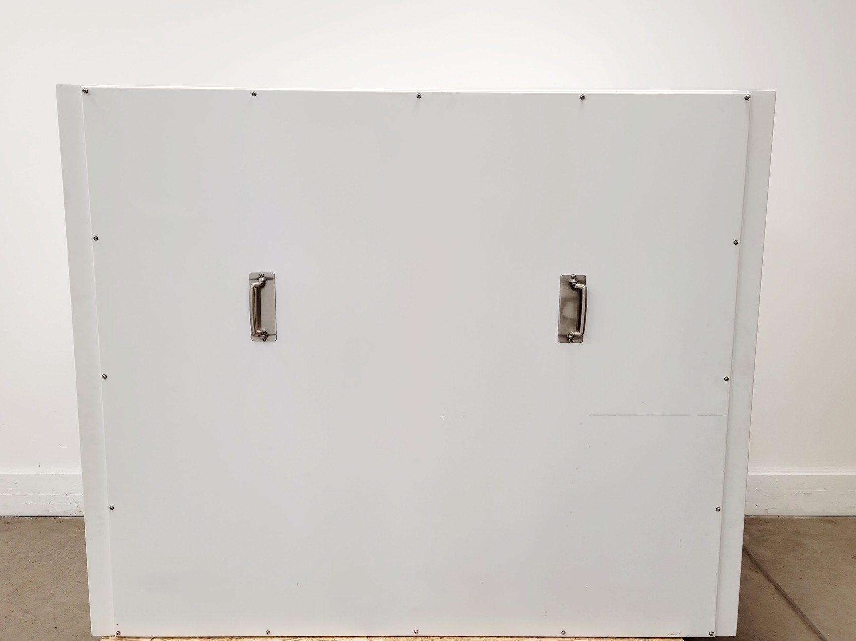 Image of Esco AHS-4A1 Laminar Air Flow Safety Cabinet 1.2m Lab