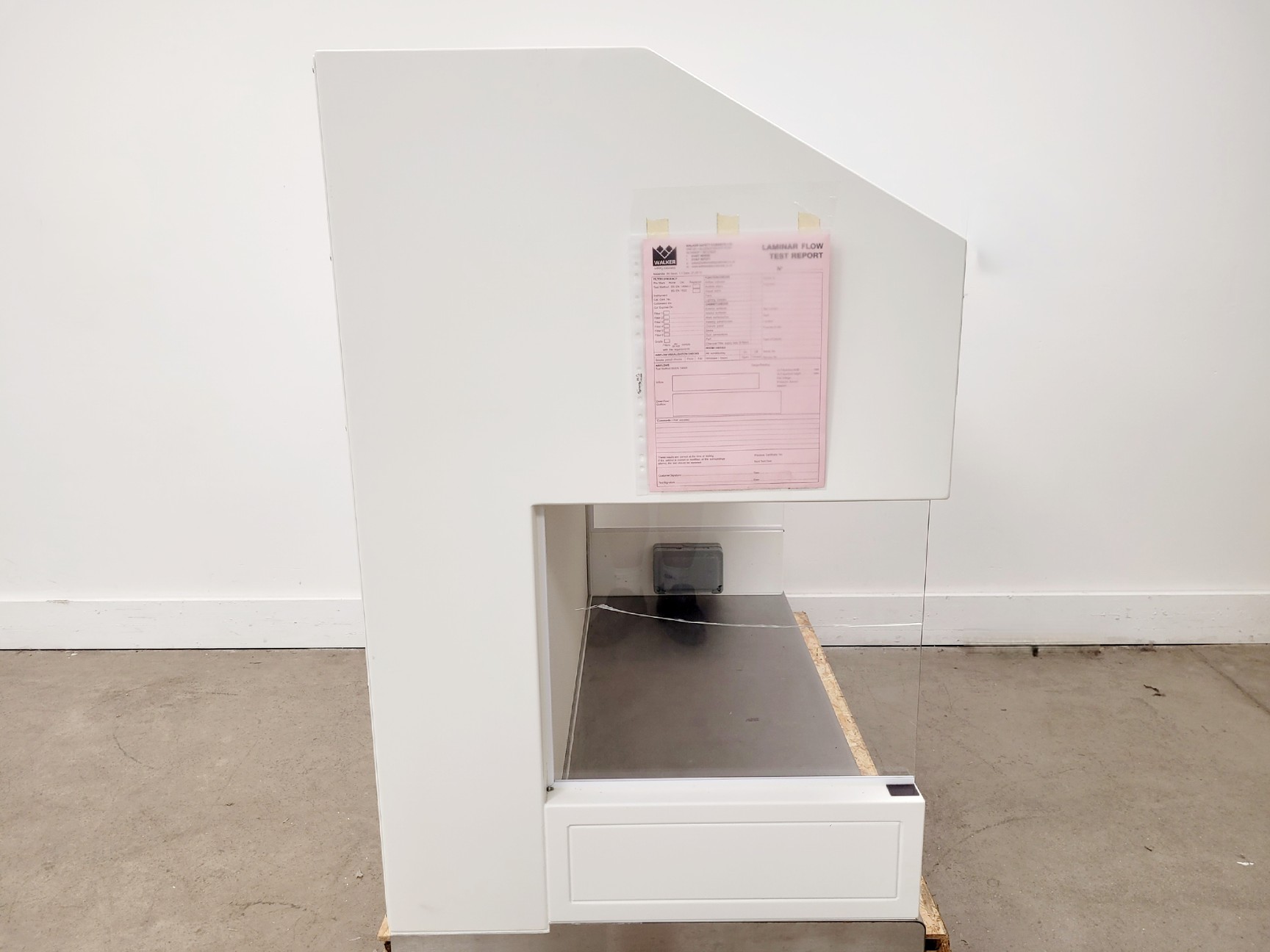 Image of Bassaire P4HB Laminar Air Flow Safety Cabinet 1.2m Lab