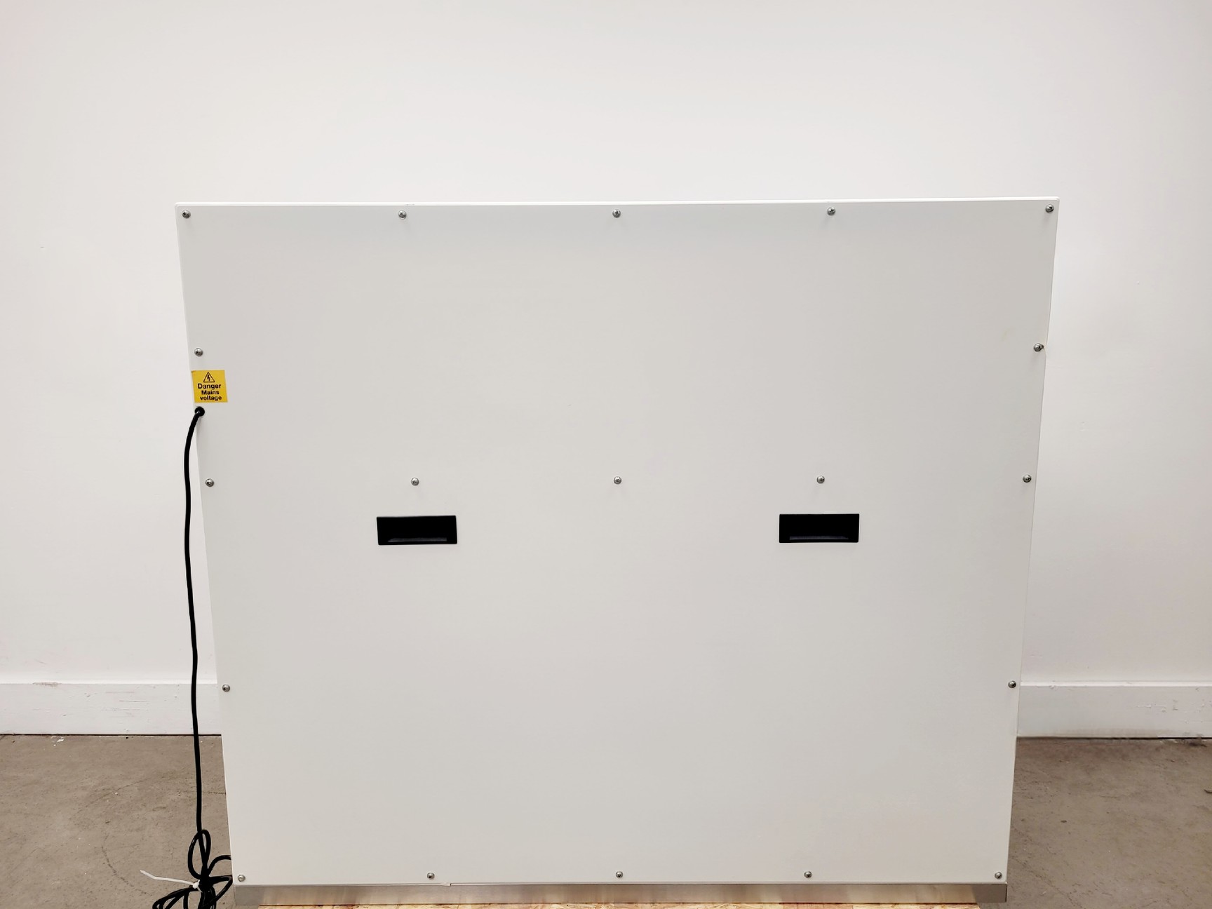 Image of Bassaire P4HB Laminar Air Flow Safety Cabinet 1.2m Lab