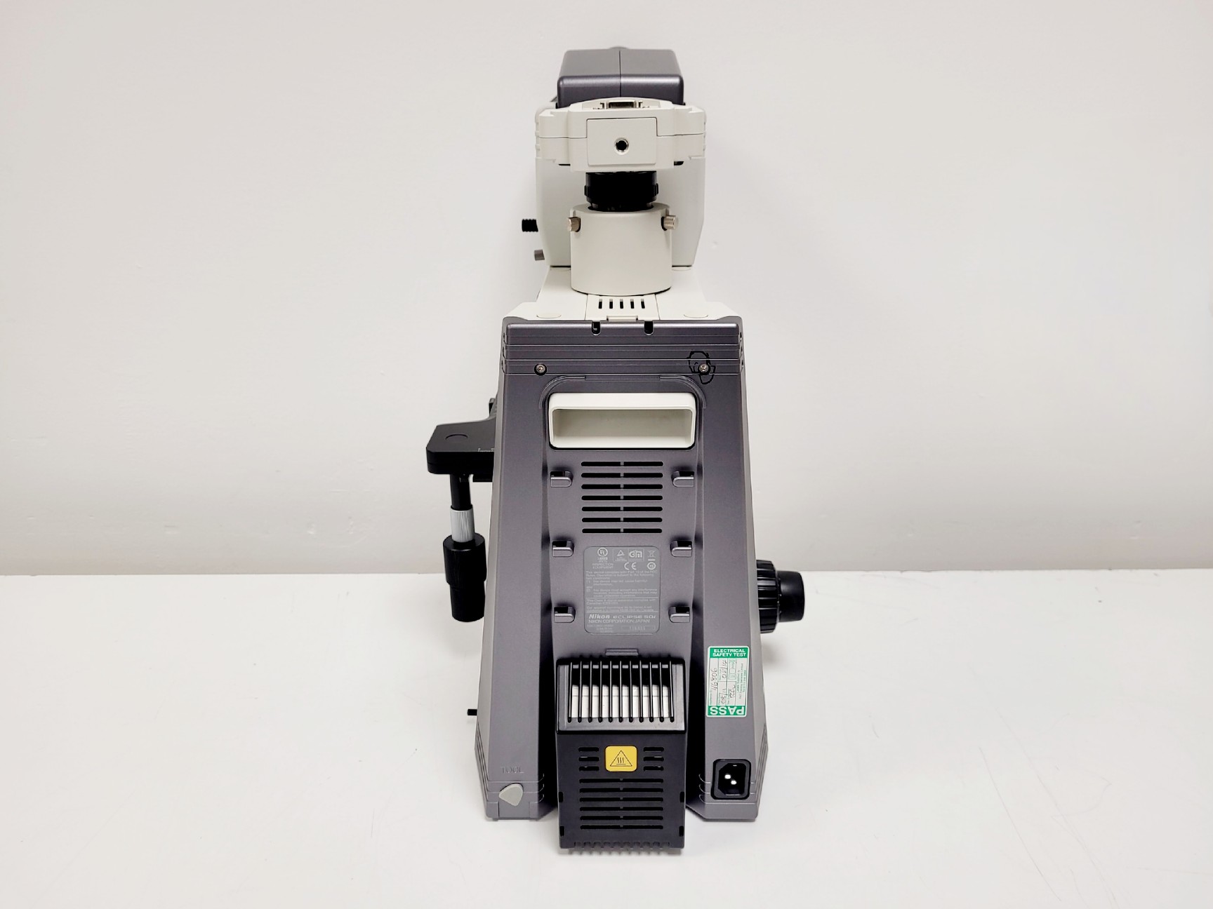Image of Nikon Eclipse 50i Microscope w/ DS-U1 Digital Sight & 5 Objectives Lab