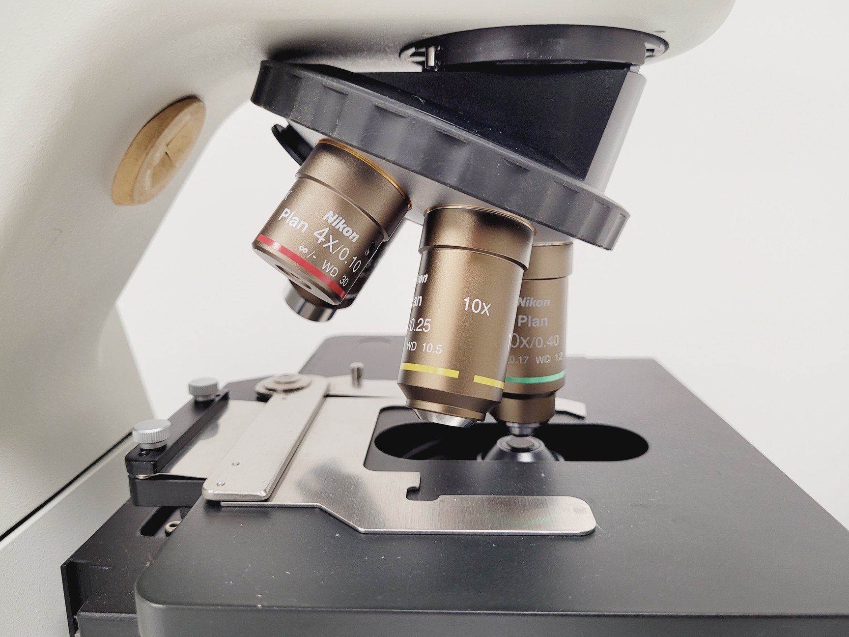 Image of Nikon Eclipse 50i Microscope w/ DS-U1 Digital Sight & 5 Objectives Lab
