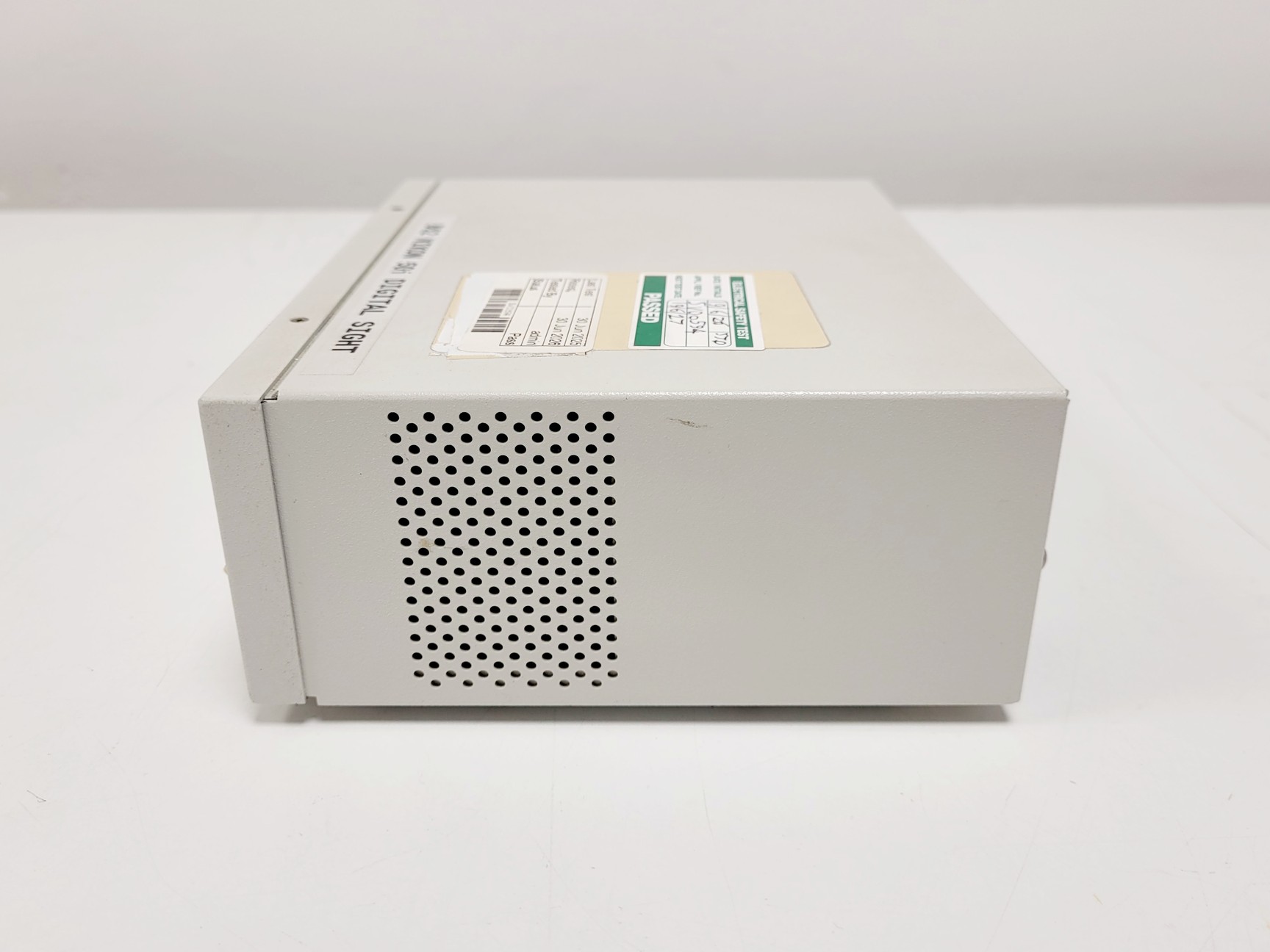 Image of Nikon Eclipse 50i Microscope w/ DS-U1 Digital Sight & 5 Objectives Lab