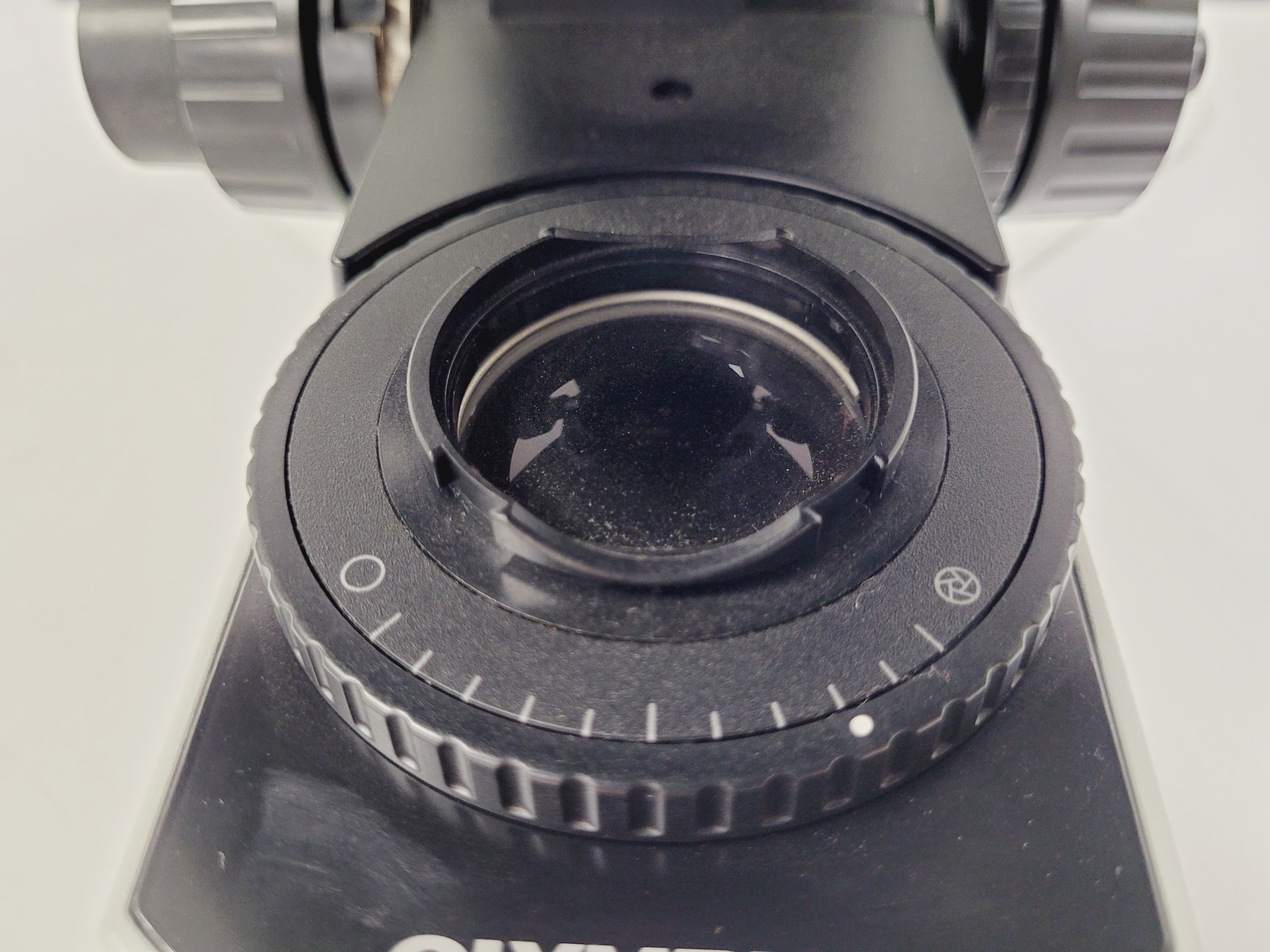 Image of Olympus BX51 TF Microscope w/ 3 Objectives 20x/40x/100x & Cover