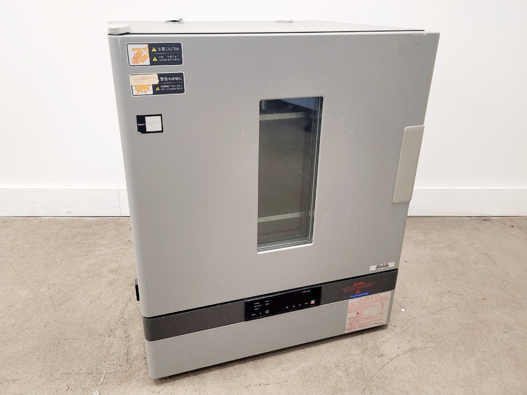 Image of Sanyo MOV-212F Convection Oven Lab