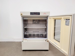 Thumbnail image of Sanyo MIR-153 Incubator Lab