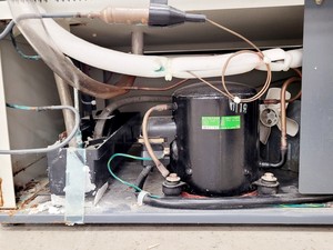 Thumbnail image of Sanyo MIR-153 Incubator Lab