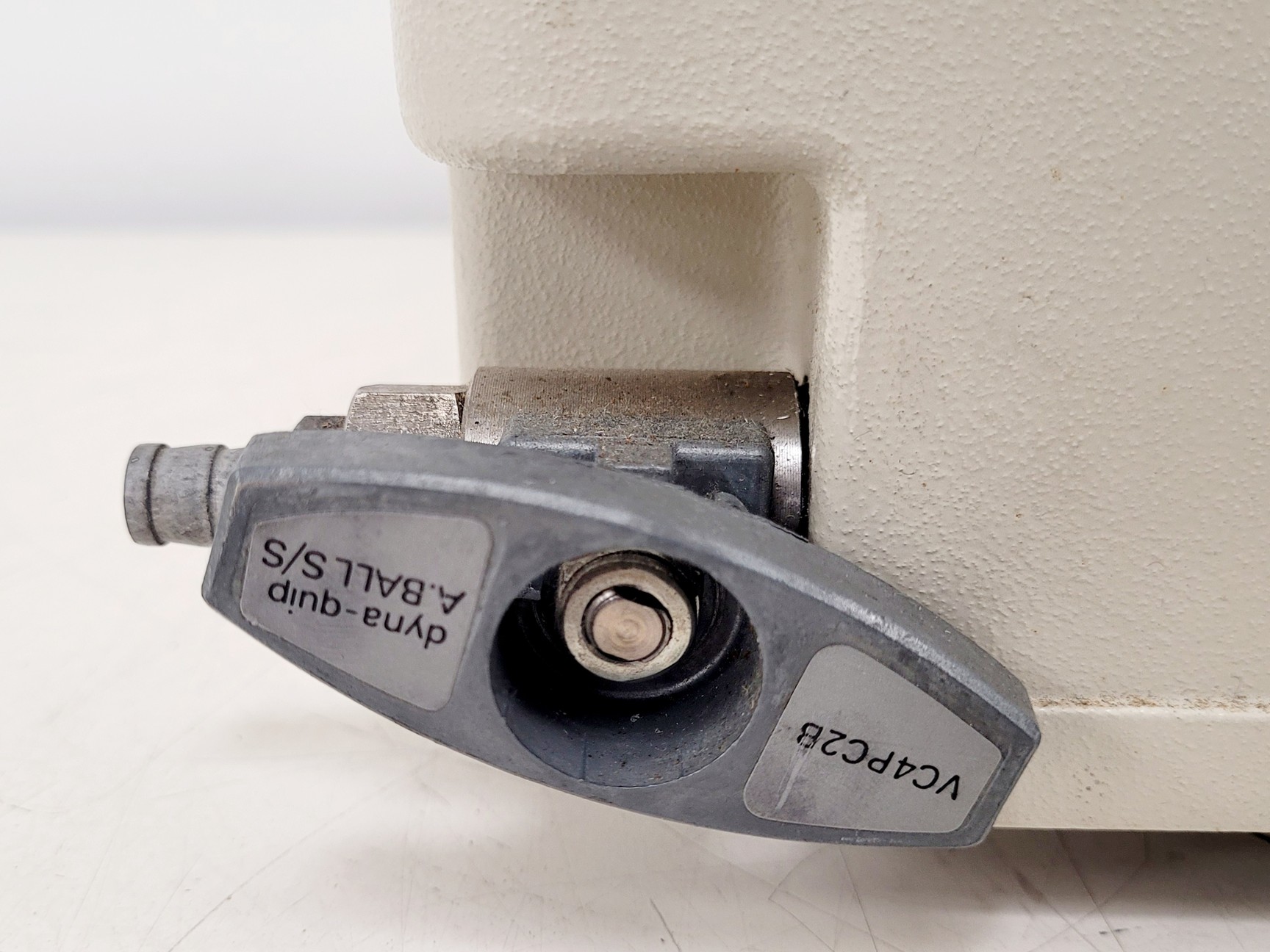 Image of Uniscience Ltd Refrigerated Solvent Trap w/ Spare Glass Immersion Probe Lab