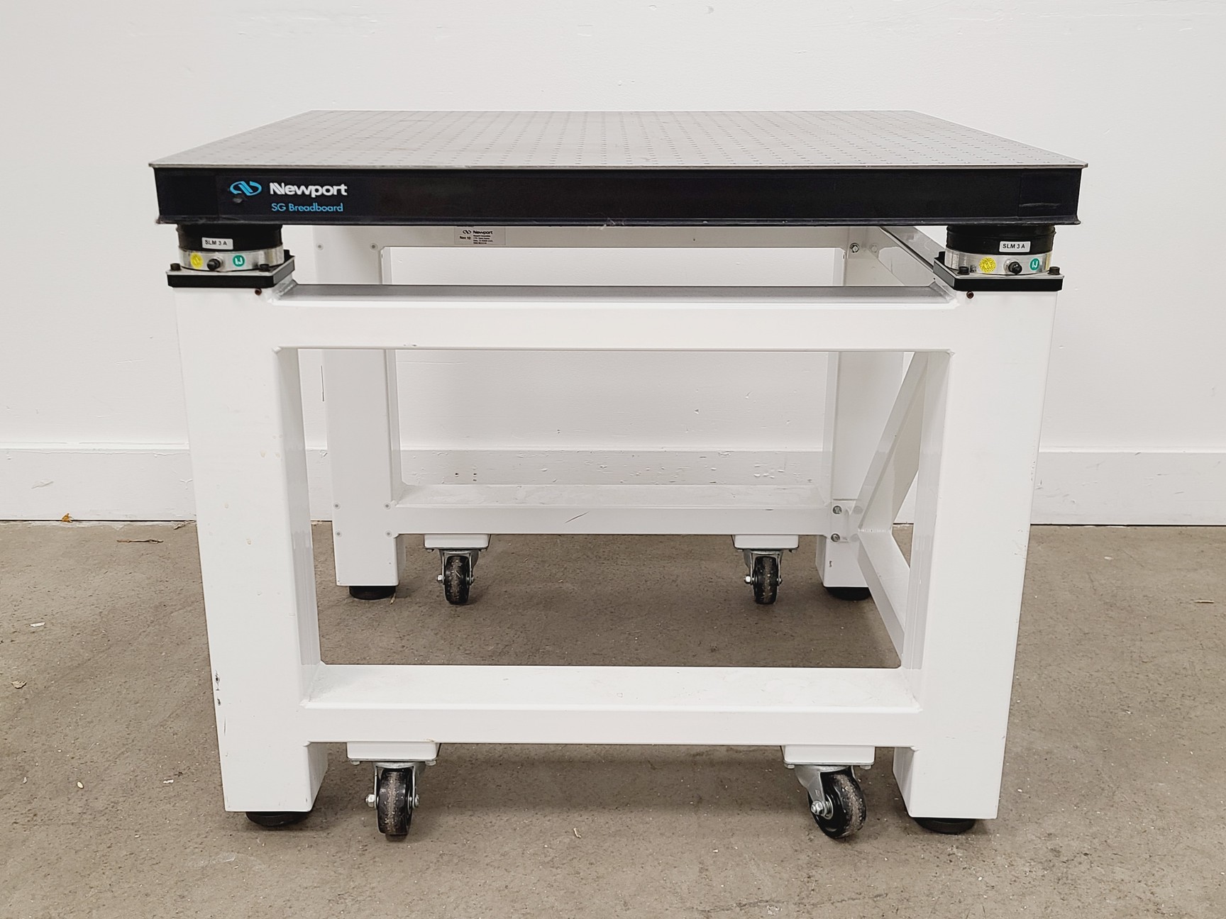 Image of Newport SG Breadboard Anti-Vibration Isolation Table 90 x 75cm