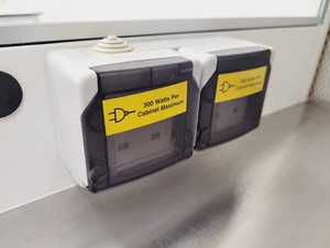 Thumbnail image of Bioquell Microflow Horizontal Laminar Flow Workstation M50545 Lab