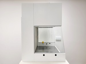 Thumbnail image of Bioquell Microflow Horizontal Laminar Flow Workstation M50545 Lab