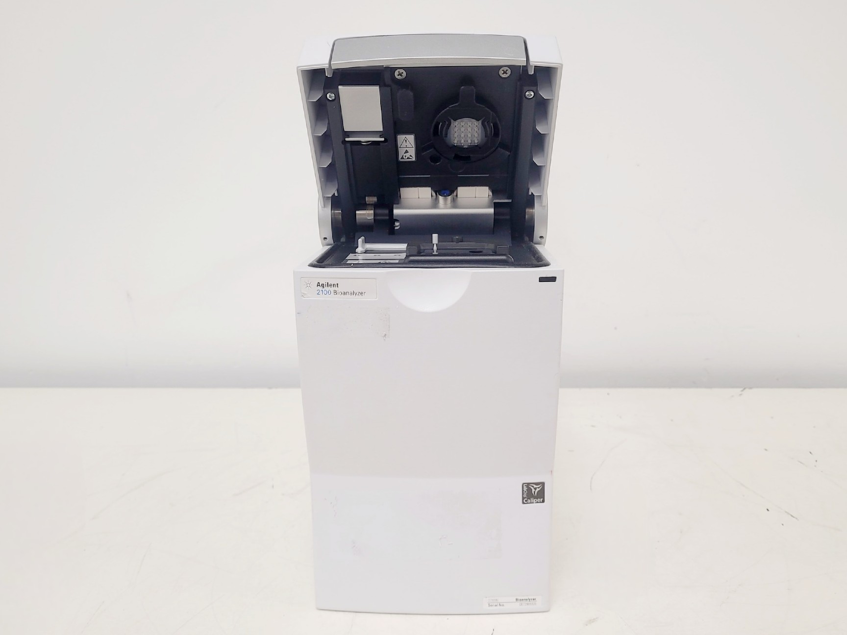 Image of Agilent 2100 Bioanalyzer Electrophoresis System Lab
