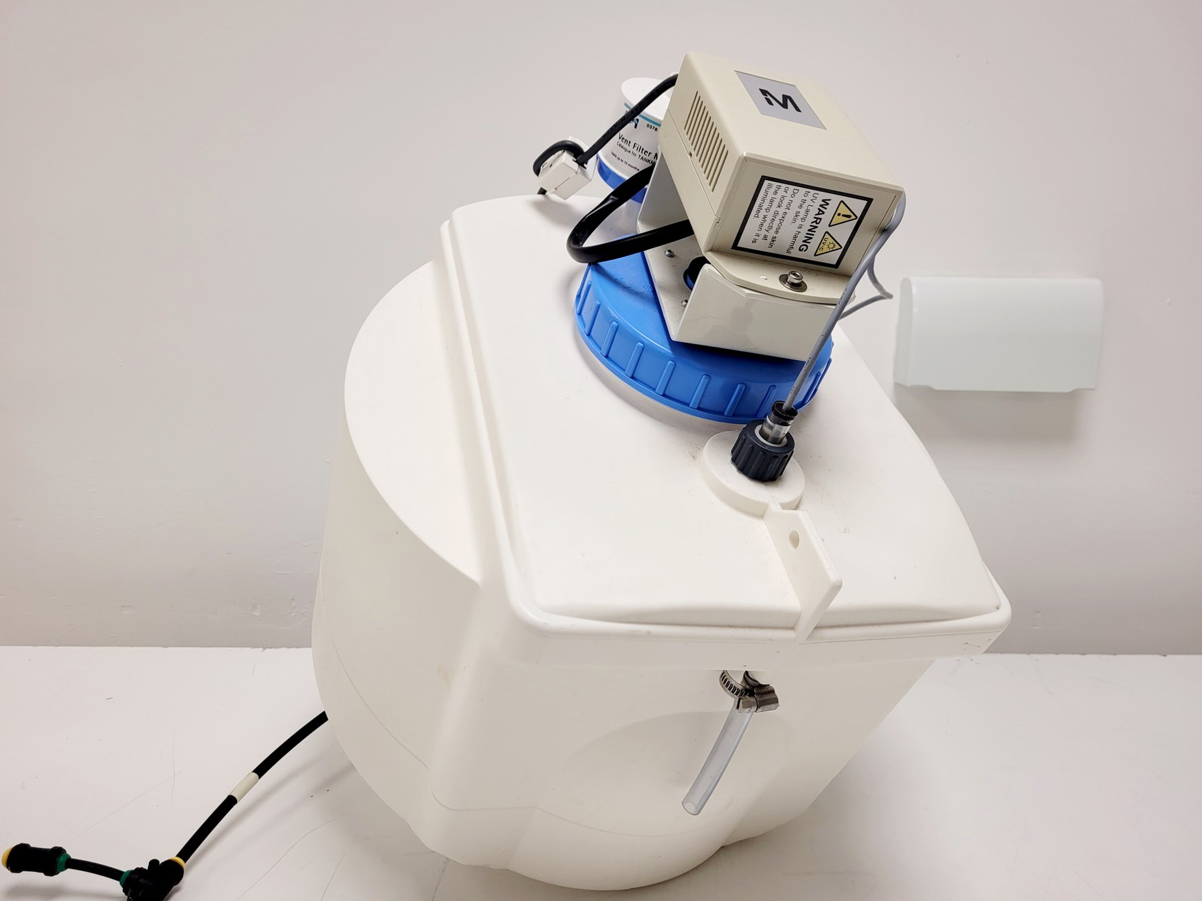 Image of Millipore Elix Advantage 5 Water Purification System w/ BI030 Tank & E-POD