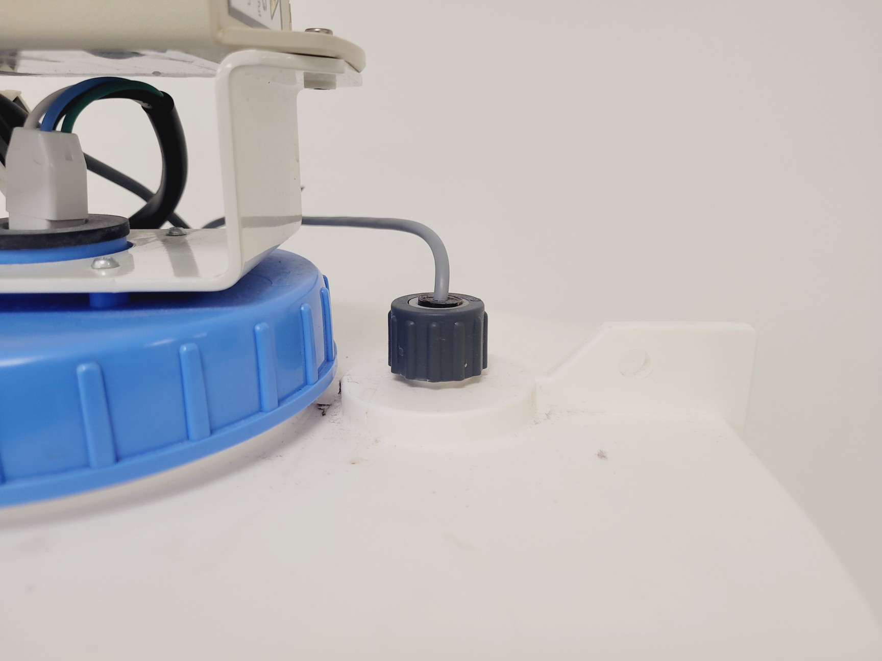 Image of Elix Advantage 5 Water Purification System w/Millipore BI030 Tank & E-POD 
