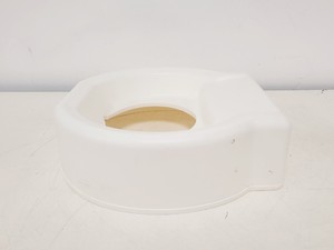Thumbnail image of Elix Advantage 5 Water Purification System w/Millipore BI030 Tank & E-POD 